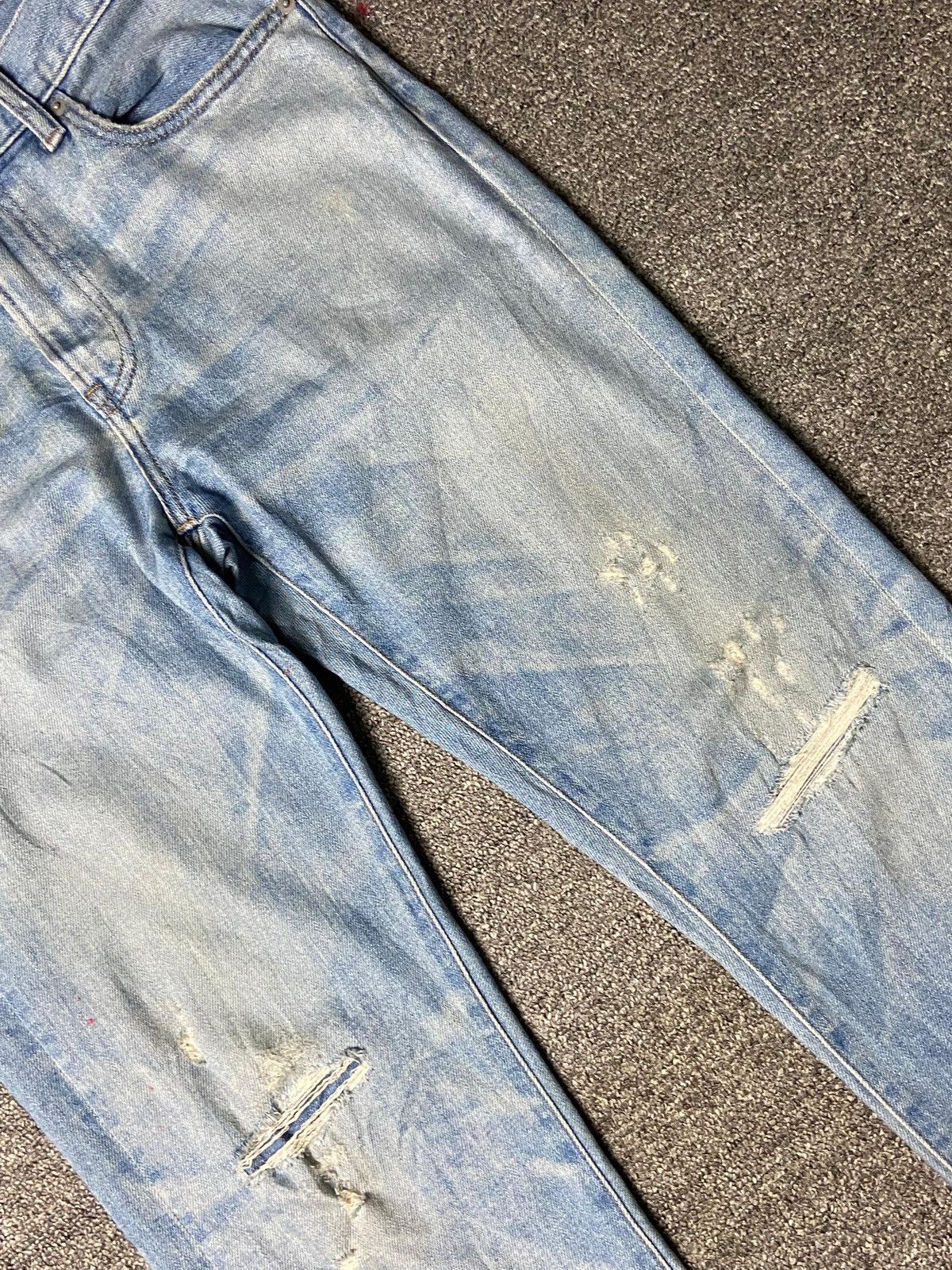 Uniqlo UNIQLO Slim Fit Ripped Jeans (143) Size US 33 - 8 Thumbnail