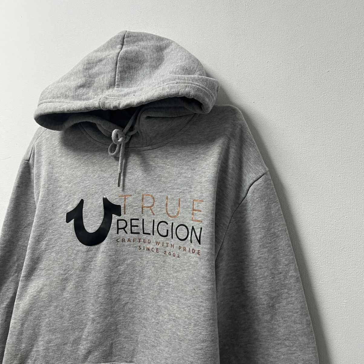 True Religion True Religion Hoodie Big Logo Y2K Size L Size US L / EU 52-54 / 3 - 2 Thumbnail