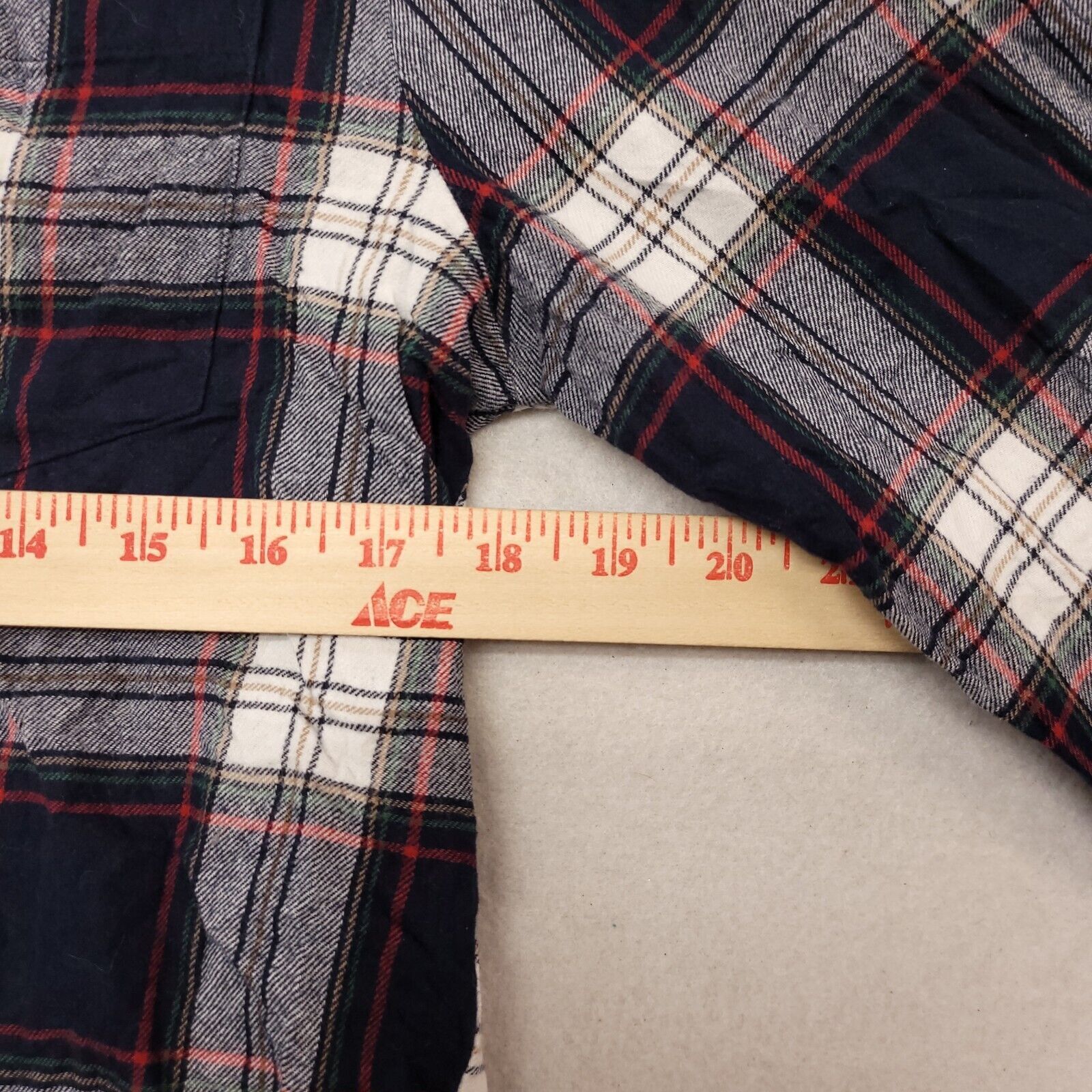 Forever 21 Forever 21 Tartan Flannel Shirt Mens Size Medium M Red Blue Size US M / EU 48-50 / 2 - 9 Thumbnail