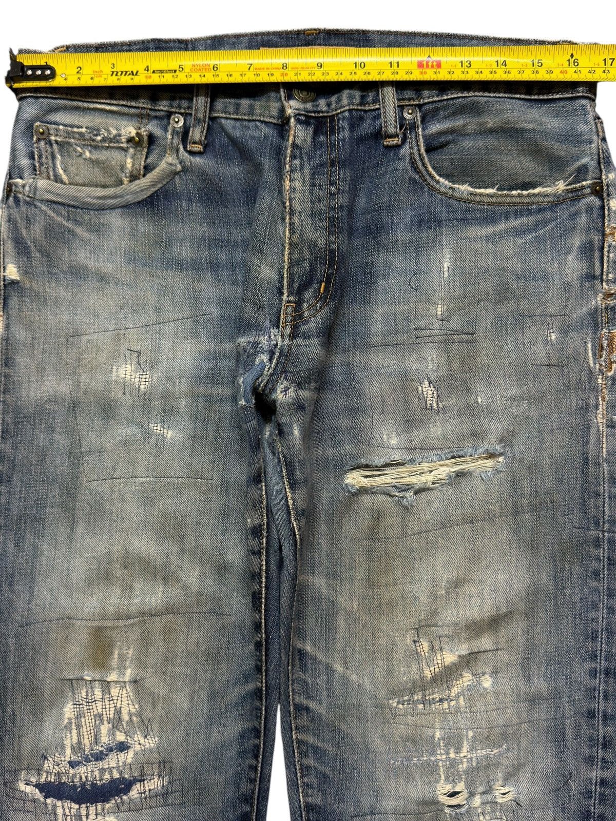 Uniqlo Vintage Y2K Uniqlo Faded Wash Distressed Straight Leg Jeans Size US 32 / EU 48 - 10 Thumbnail