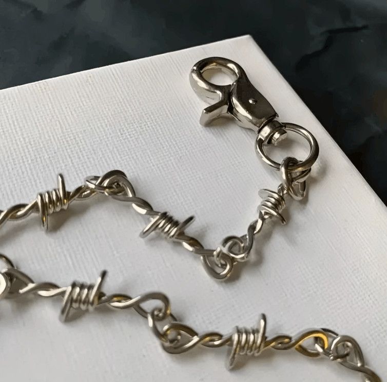 Vintage Vintage Barbed Wire Wallet Chain 22" Size ONE SIZE - 3 Thumbnail