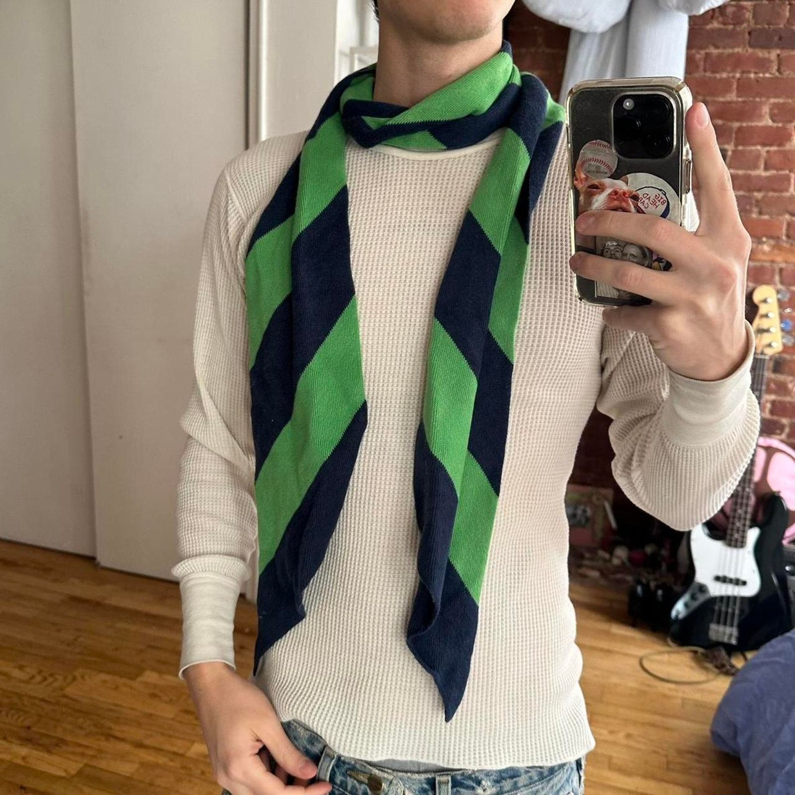 Gap × Vintage Beautiful vintage 00s gap slant scraf Size ONE SIZE - 2 Thumbnail
