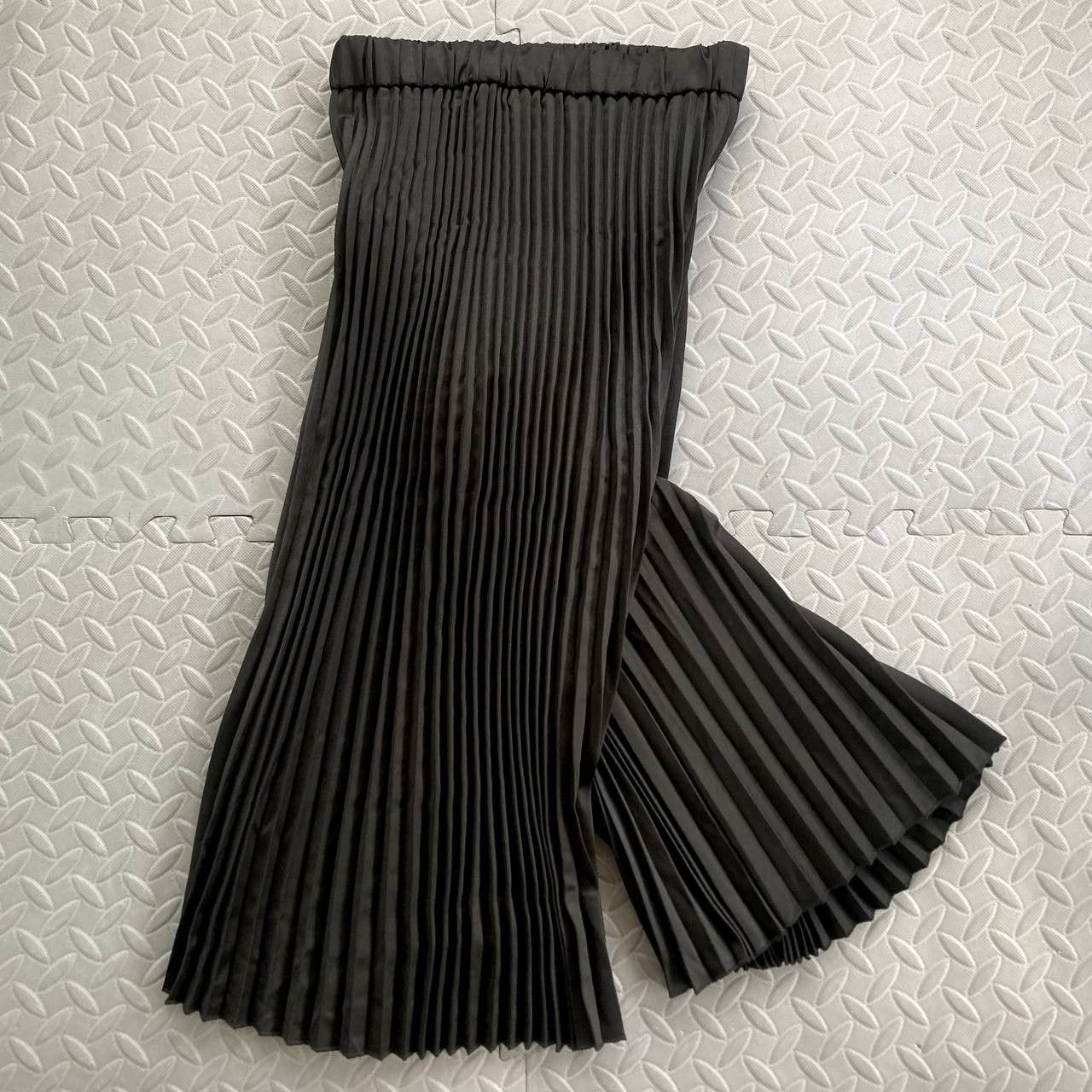 izzue Collection – Plissé-Satin Palazzo Trousers Size 26" / US 2 / IT 38 - 1 Thumbnail