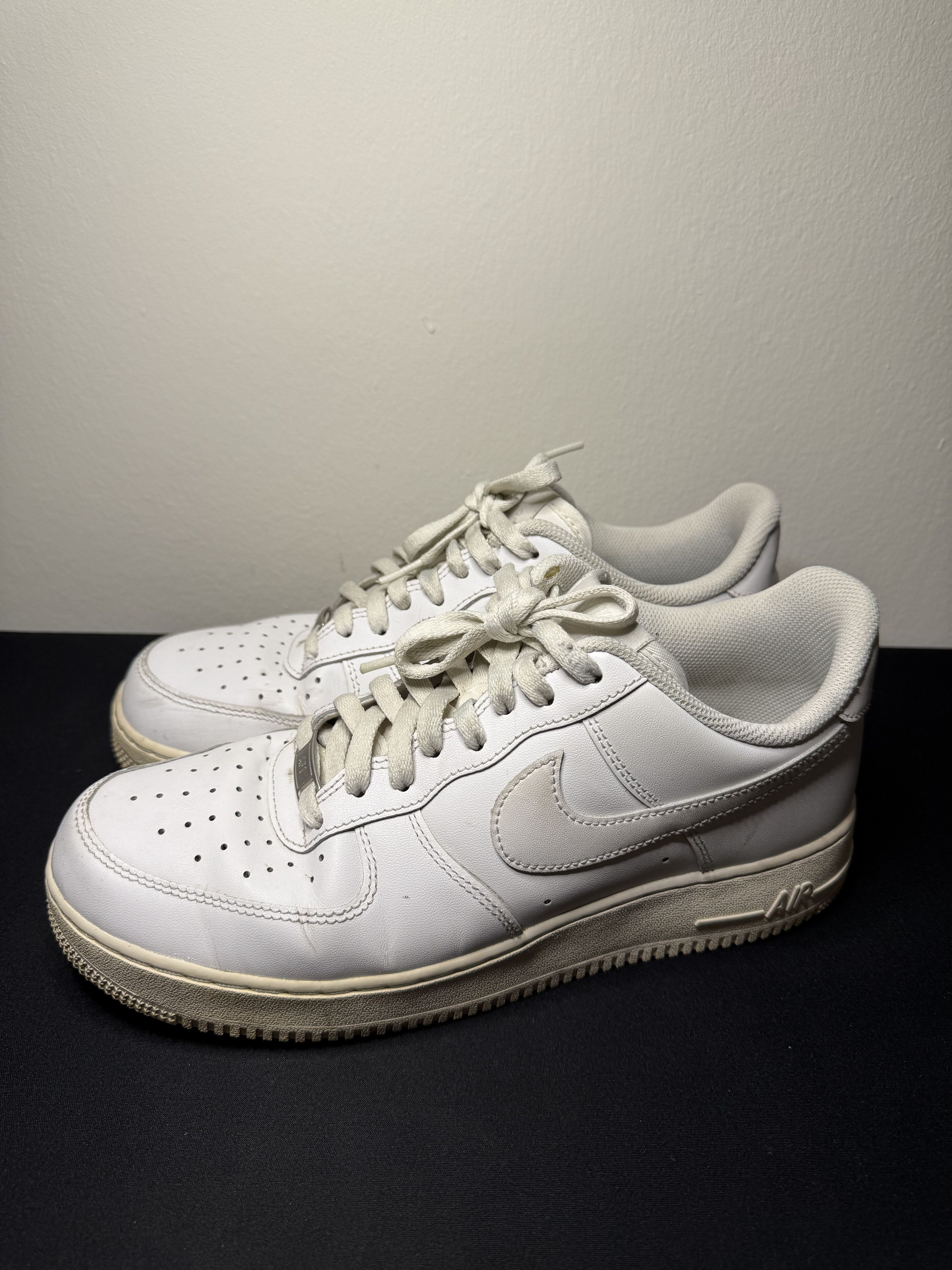 Nike Nike Air Force 1 Size US 10 / EU 43 - 1 Thumbnail