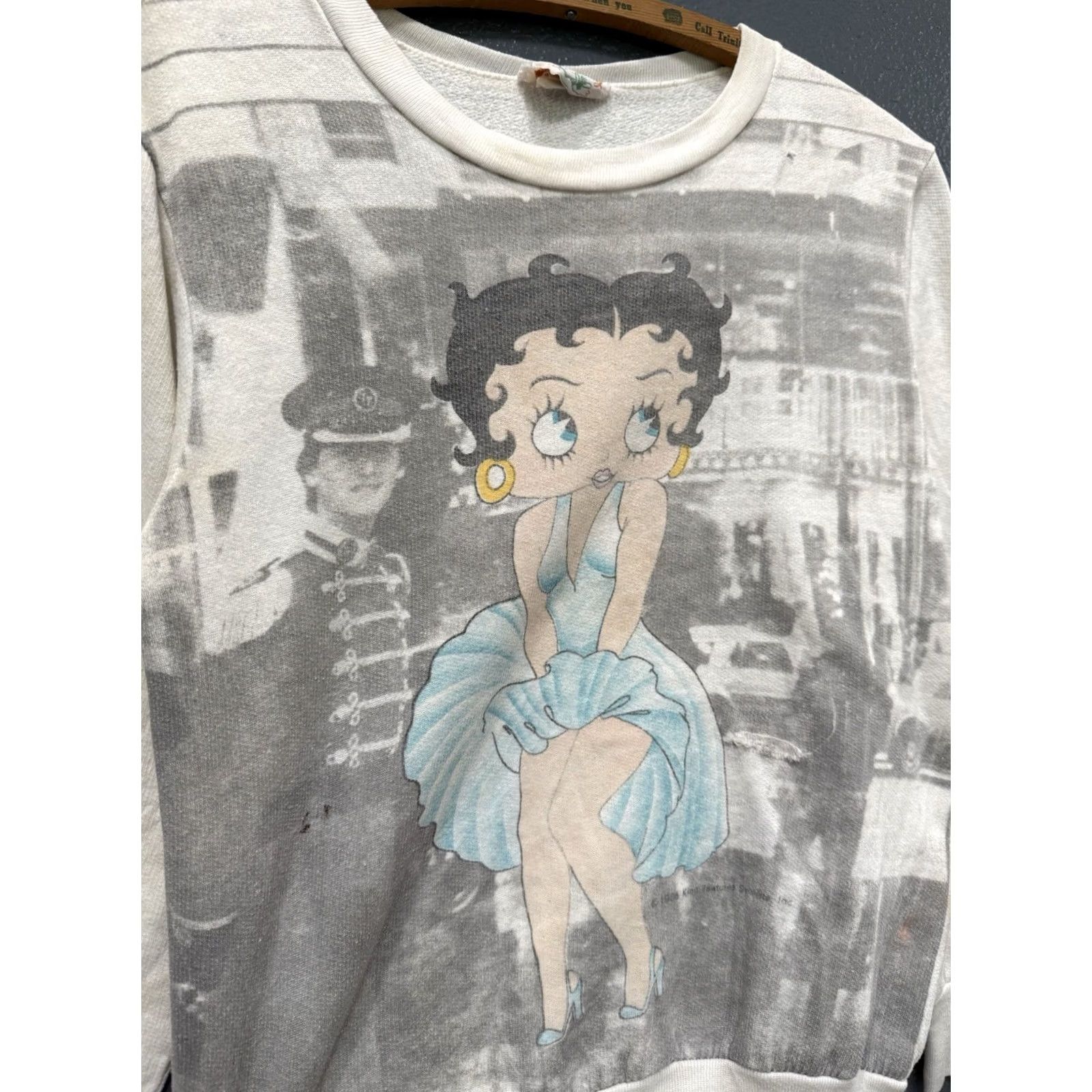 Vintage Vintage 80s Betty Boop Marilyn Monroe White Cotton Womens Sweatshirt Medium Size M / US 6-8 / IT 42-44 - 6 Thumbnail