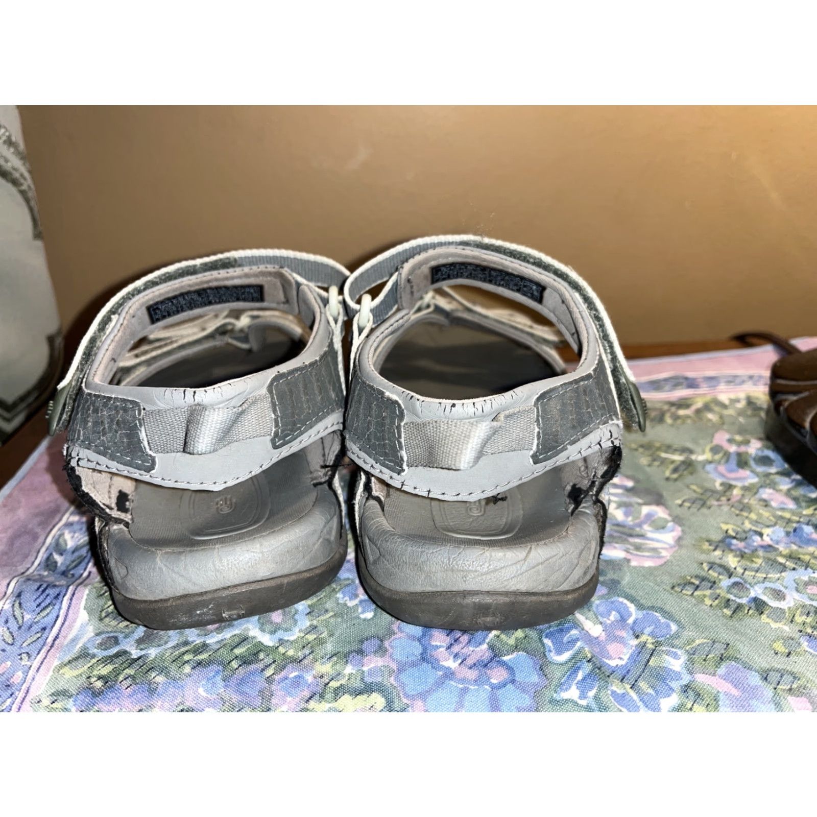 Teva VINTAGE Teva Women's Sandals Gladiator Active Hiking Casual Travel Flat Size 7 Gray Size US 7 / IT 37 - 3 Thumbnail