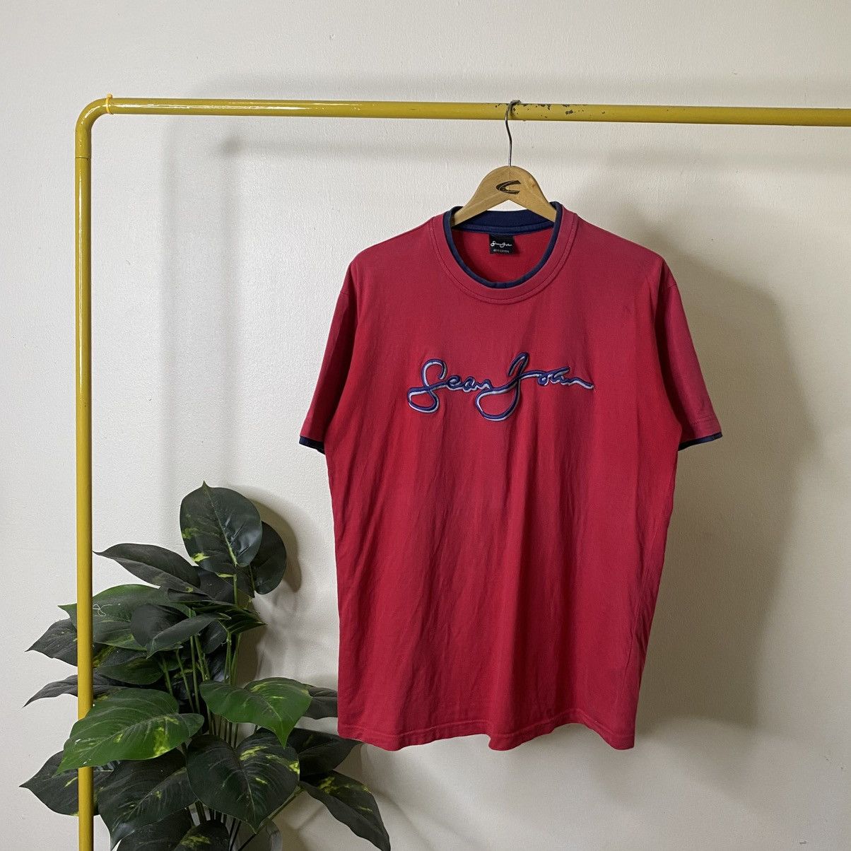 Sean John Vintage Y2K Sean John Embroidery Spell Out T Shirt Size US L / EU 52-54 / 3 - 1 Thumbnail