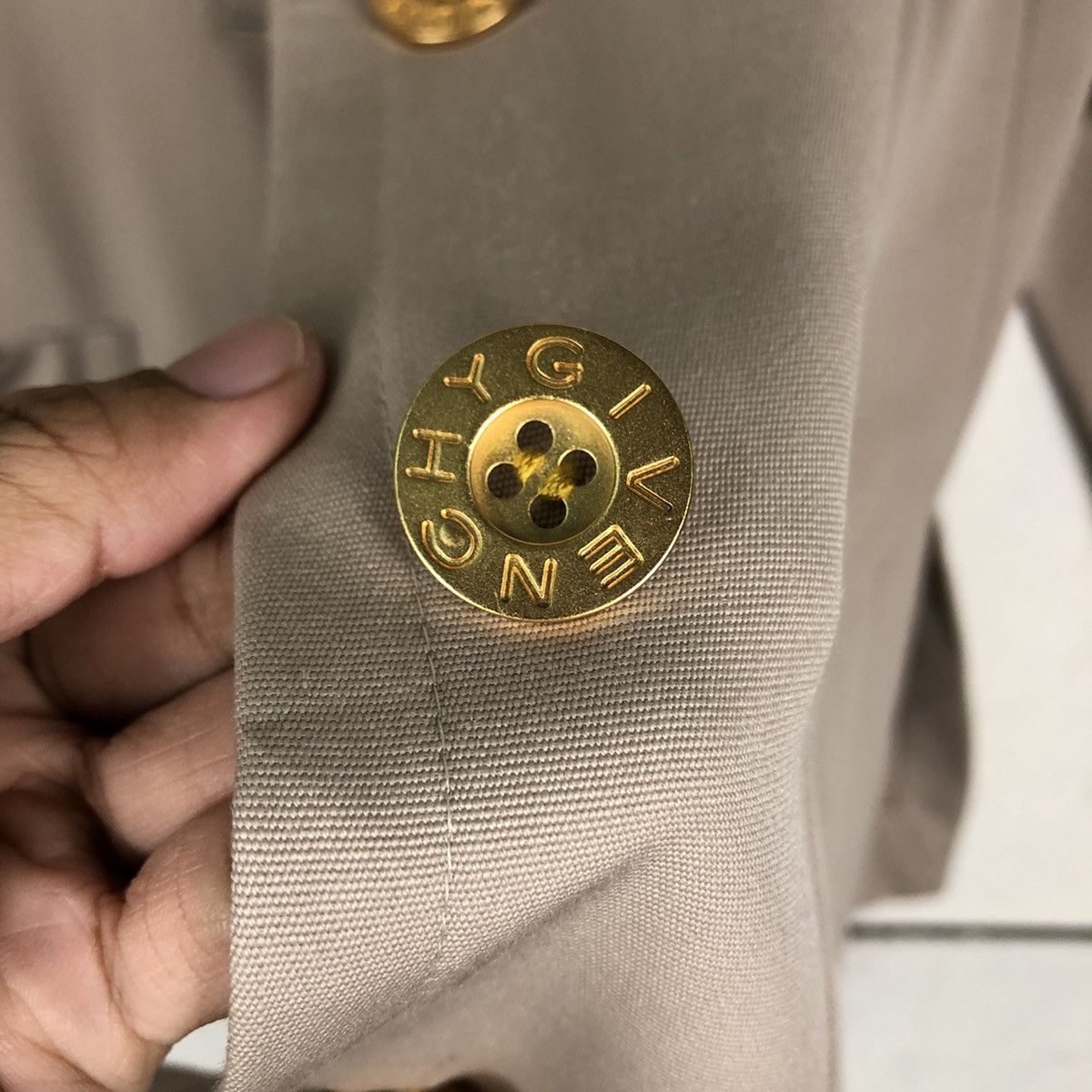 Givenchy 🔥Casual Coats Jacket Button Givenchy Size M / US 6-8 / IT 42-44 - 16 Thumbnail