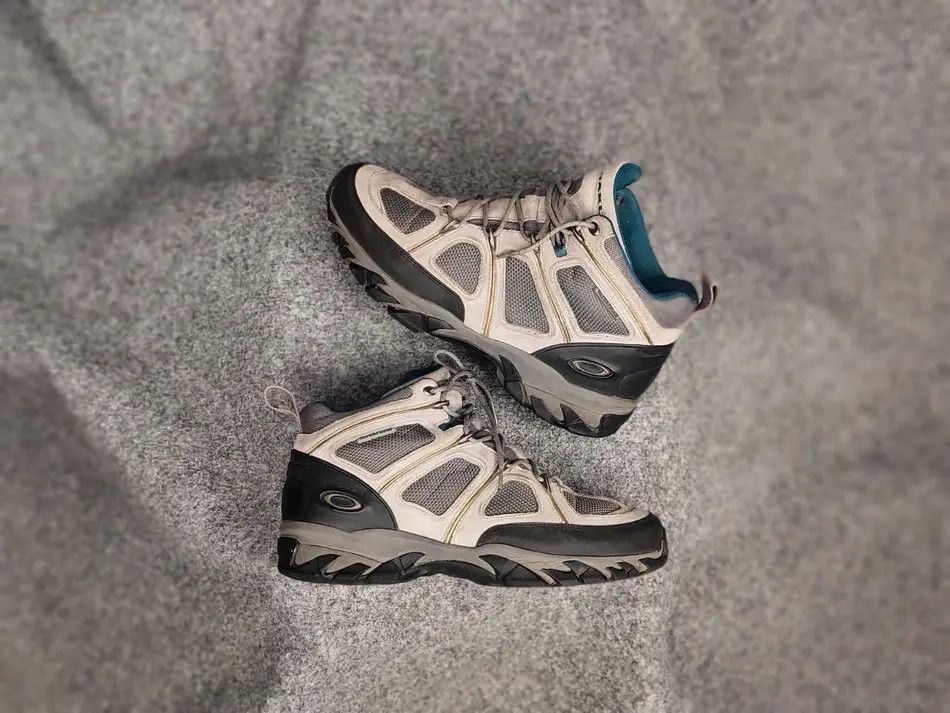 image of Oakley Waterproof Trail Hiking Combat Mens Boots in Gray Blue (Size 9)