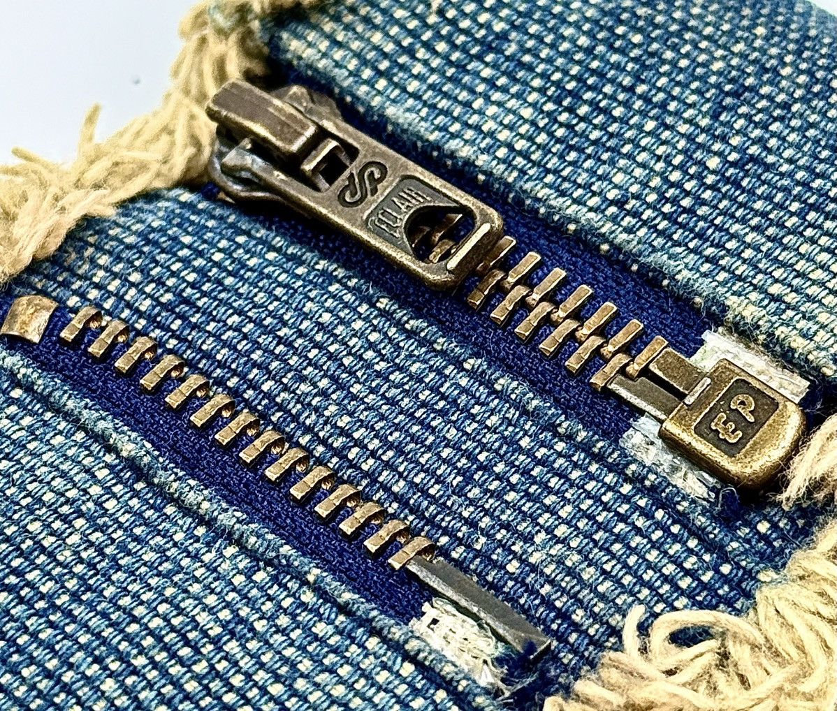 Chanel Chanel - Karl - FW/01 - Denim - Rhinestone - CC - Logo Cuff Size ONE SIZE - 13 Thumbnail