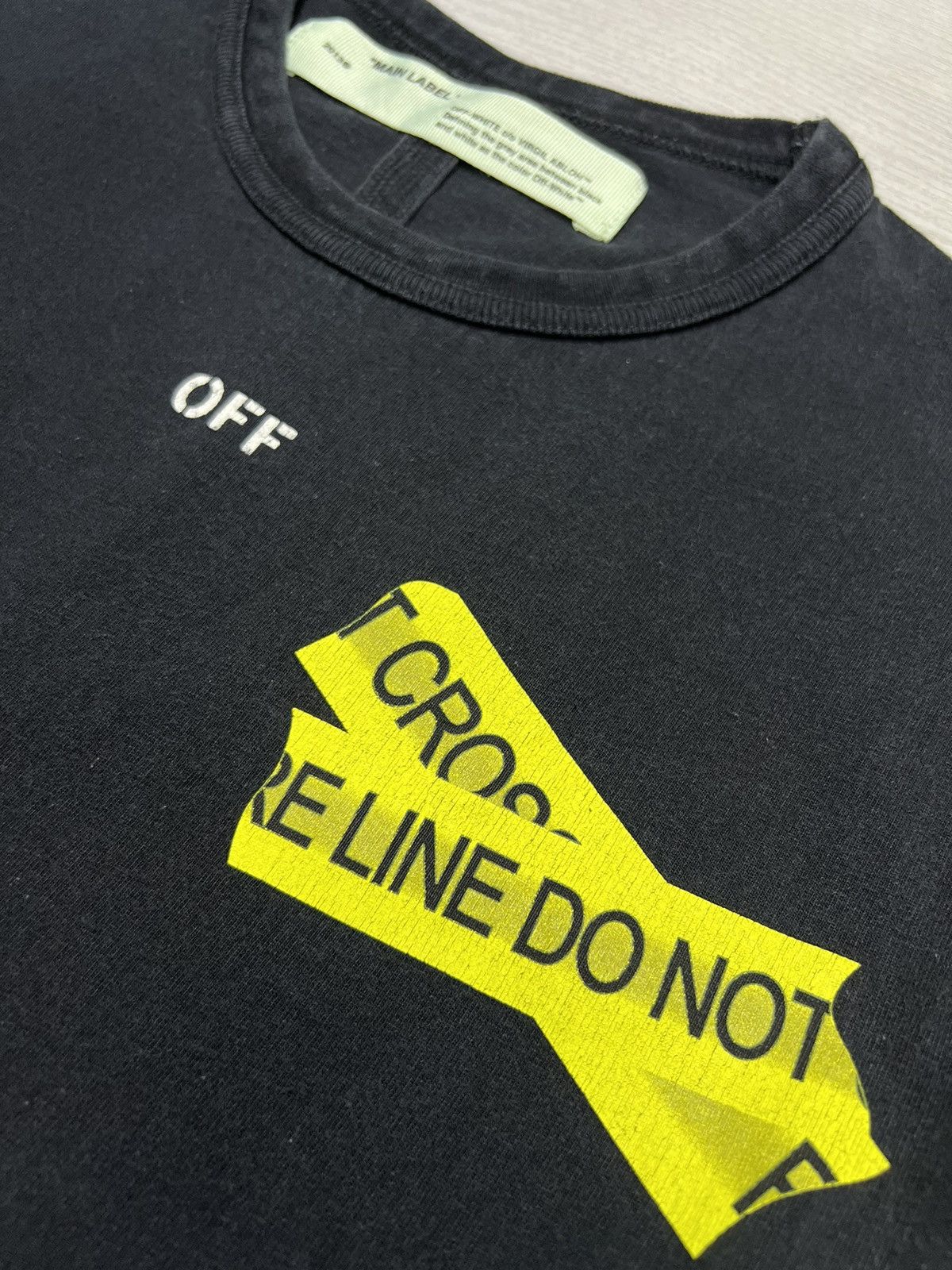 Off-White Off-White - Long Sleeve Firetape Tee Size US S / EU 44-46 / 1 - 8 Thumbnail