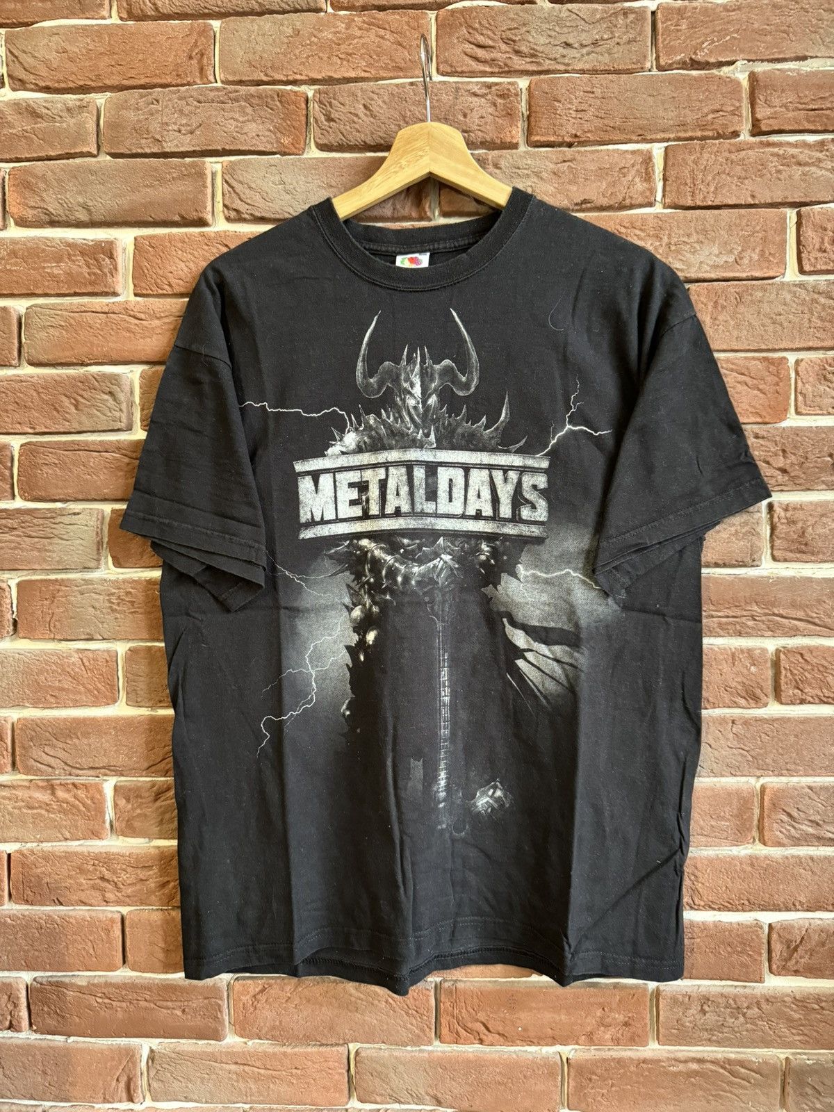 Band Tees Vintage 00s Metal days Festival L Metal Band Tee Tshirt Size US L / EU 52-54 / 3 - 1 Thumbnail