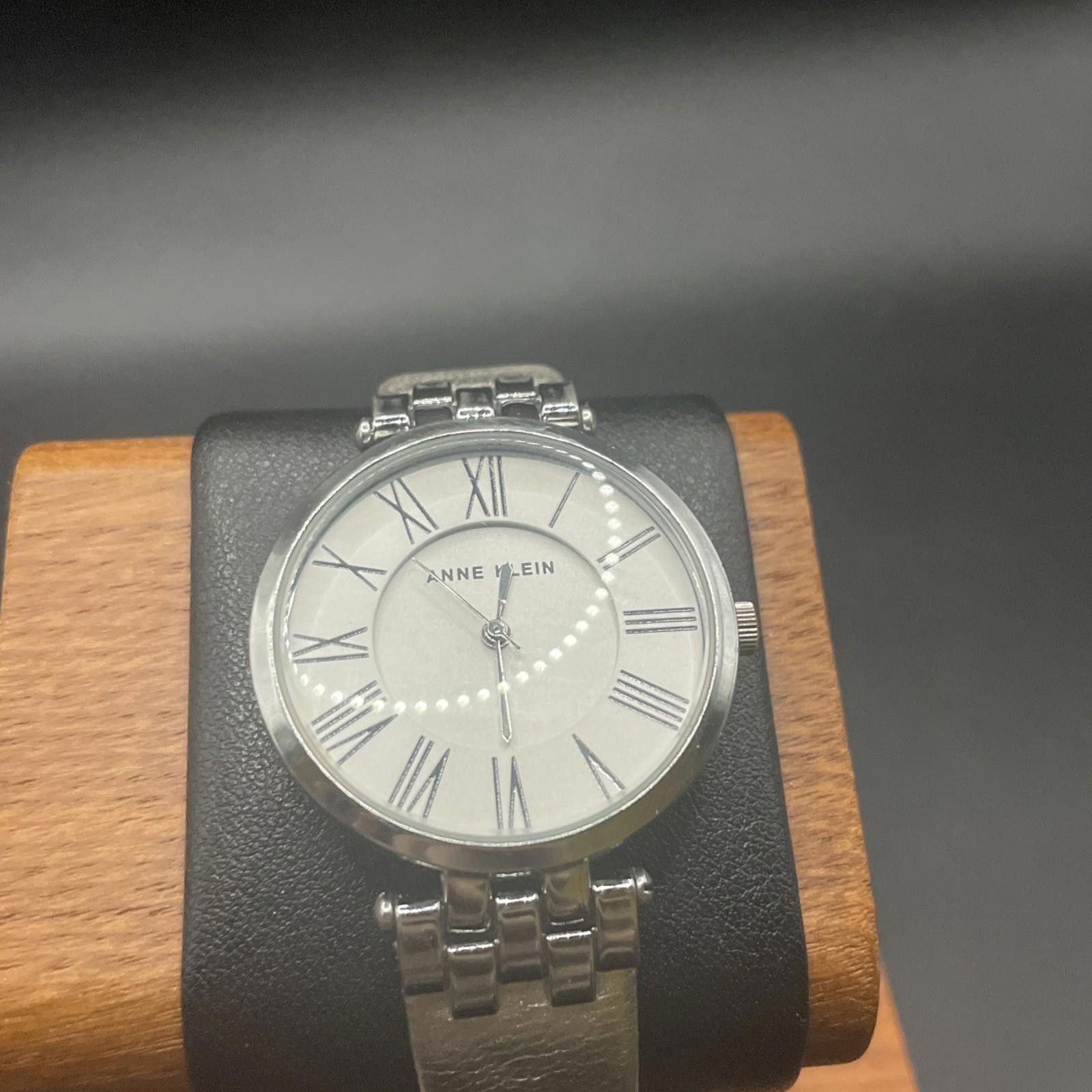 Designer Vintage Anne Klein Women's White & Silver Tone Watch New Bat Size ONE SIZE - 2 Thumbnail