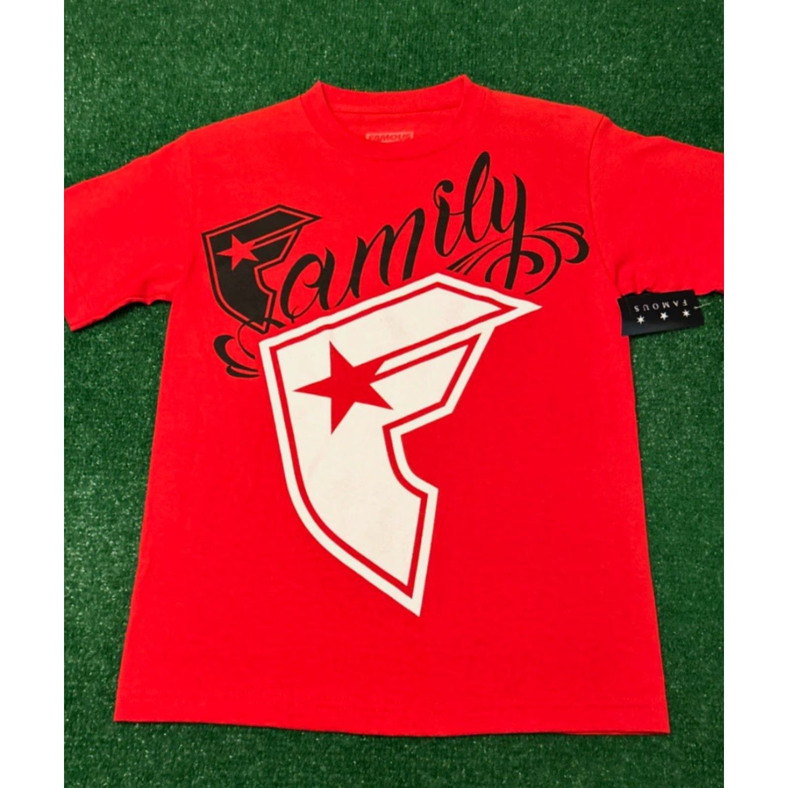 Barker VINTAGE Famous Stars & Straps Family Logo Shirt Sz Small NWT Red Short Sleeve Mens S Logo 2000s Y2K Travi s Barker (Travis Barker) Size US S / EU 44-46 / 1 - 4 Thumbnail