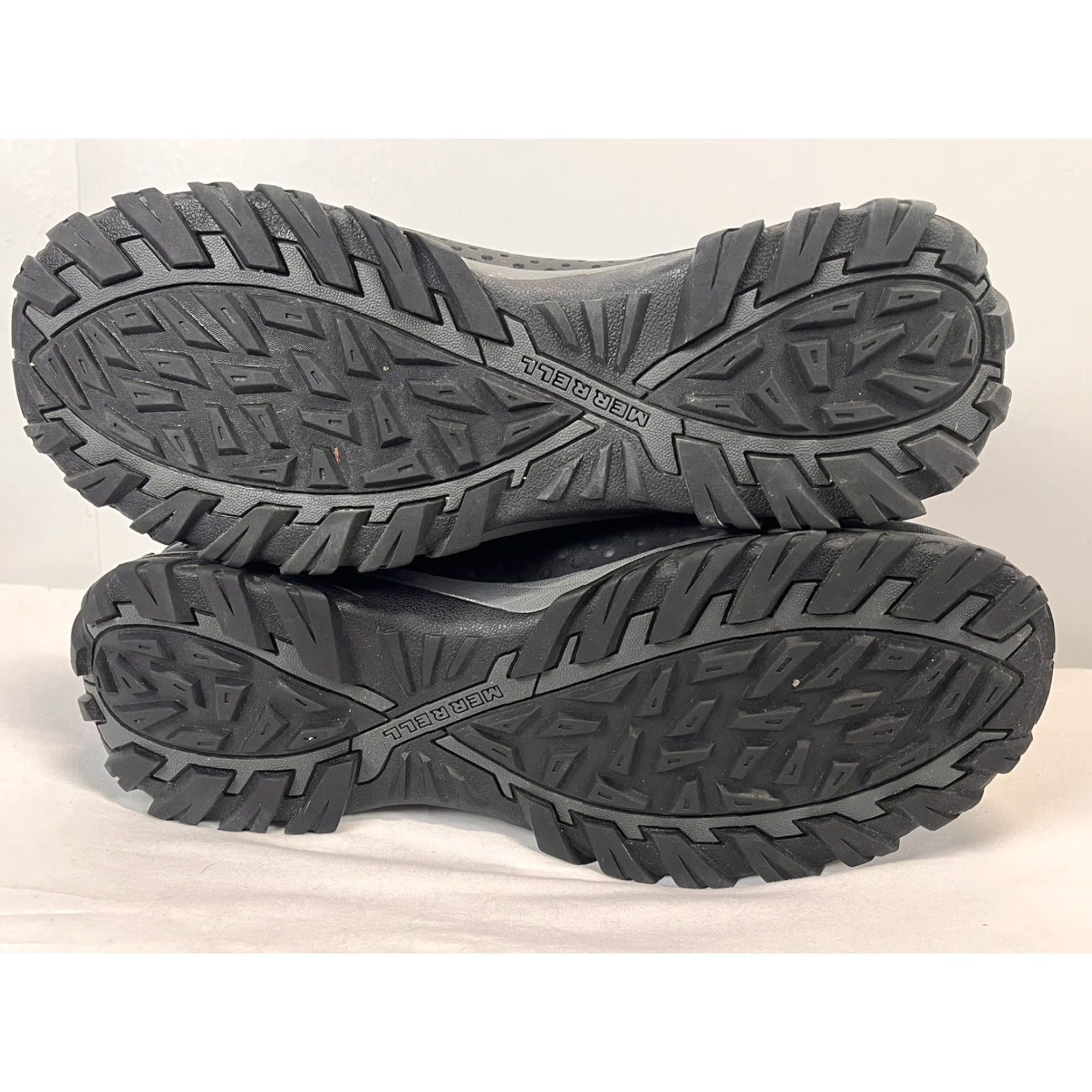 Merrell VINTAGE? Wait it's not vintage. So: Merrell Snow Boot Mens ZIP Rain Winter Black US 15 Vibram Sole Mens Boots 15 Black Merrell Snow Boot Mens Size US 15 / EU 48 - 5 Thumbnail