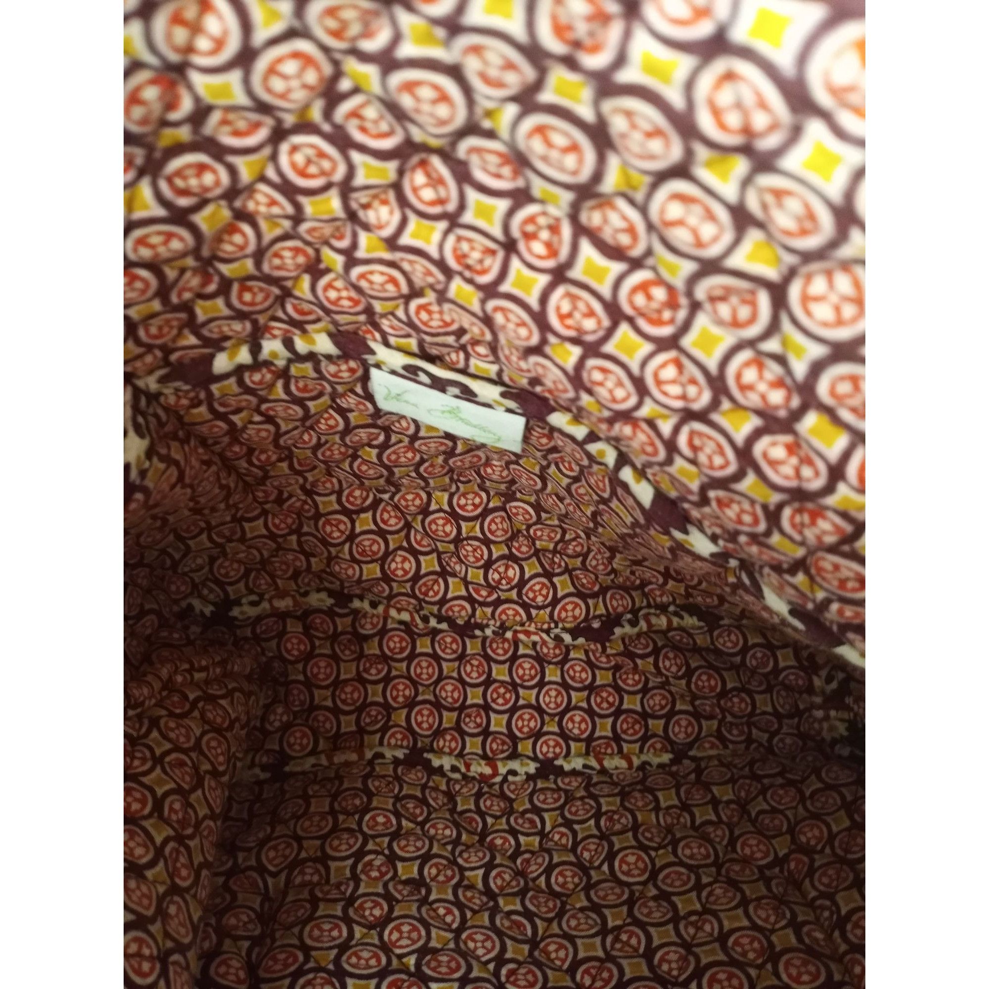 Other Vera Bradley Maroon Medallion Tote Size ONE SIZE - 10 Thumbnail