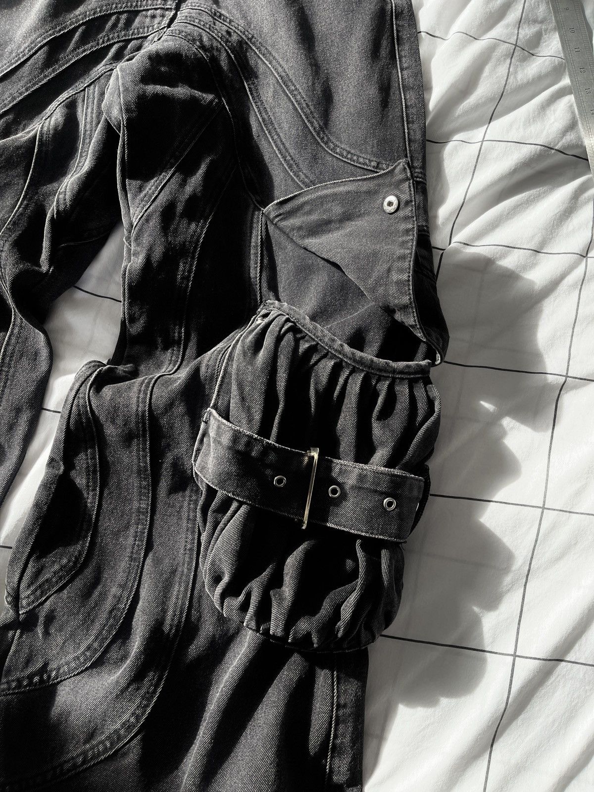 No Faith Studios NO FAITH STUDIOS Distressed Cargo Raver denim Baggy Pants Size US 32 / EU 48 - 18 Thumbnail