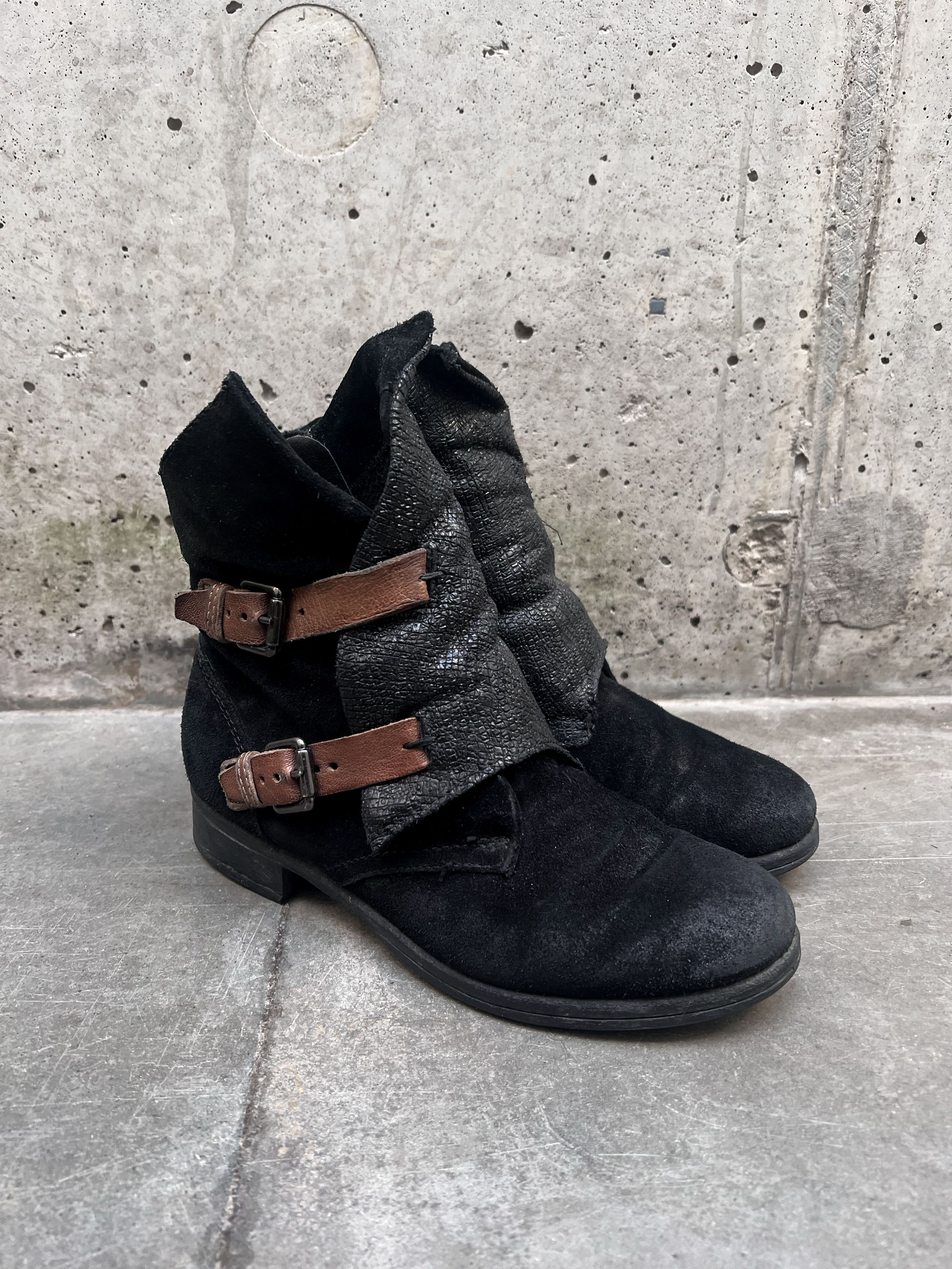 Vintage Distressed Strap Leather Boots Size US 7 / IT 37 - 1 Thumbnail