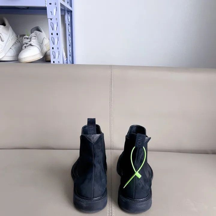 Louis Vuitton Louis Vuitton Black Suede Chelsea Boots for Men -2508 Size US 10.5 / EU 43-44 - 3 Thumbnail