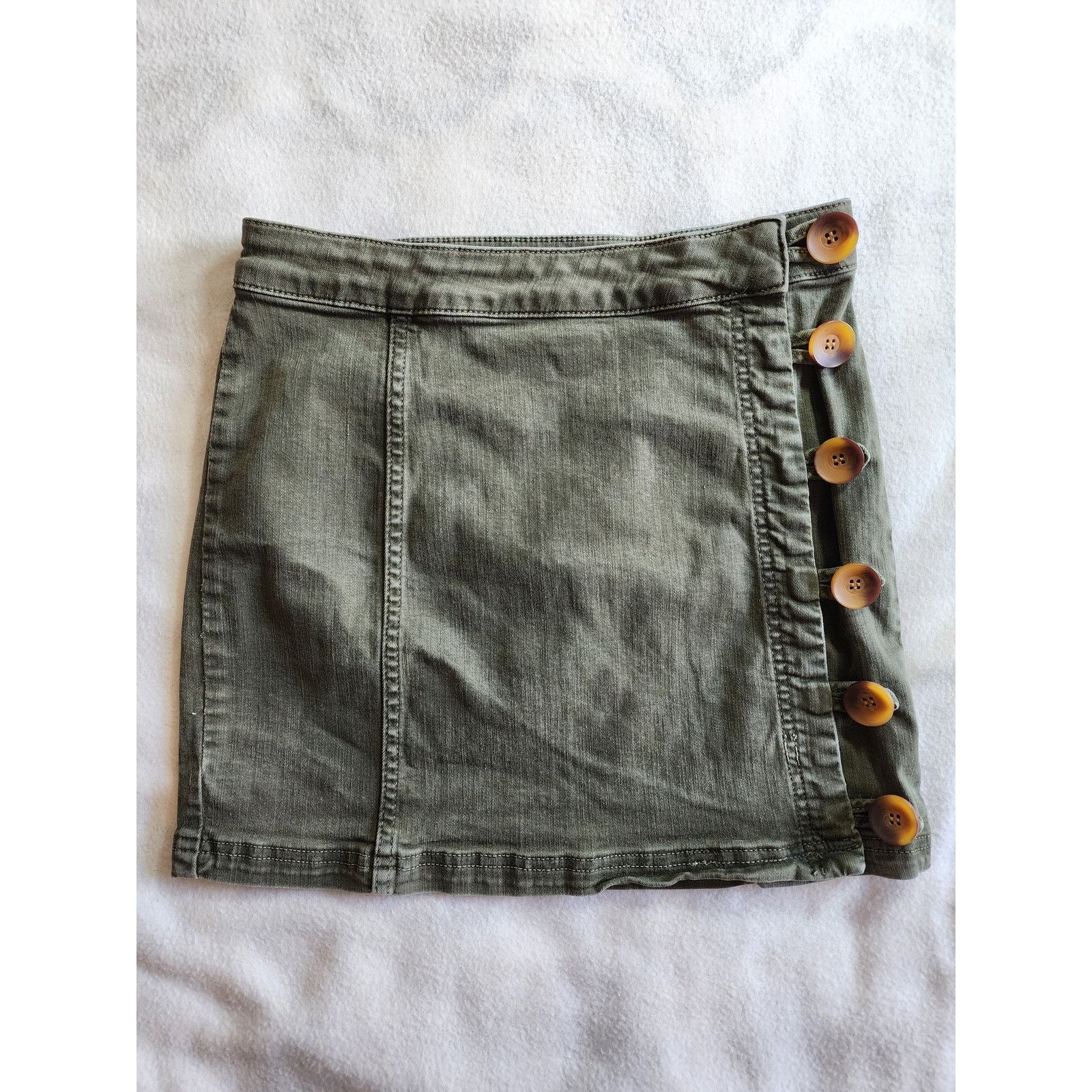 Free People Free People Olive Army Green Mini Skirt Button Down Size 0 Size 25" / US 0 / IT 36 - 1 Thumbnail