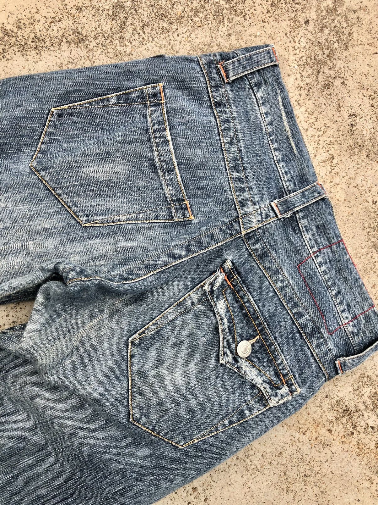 Japanese Brand FLARED TWIST DENIM BY DOMINATE JEANS Size US 32 / EU 48 - 8 Thumbnail