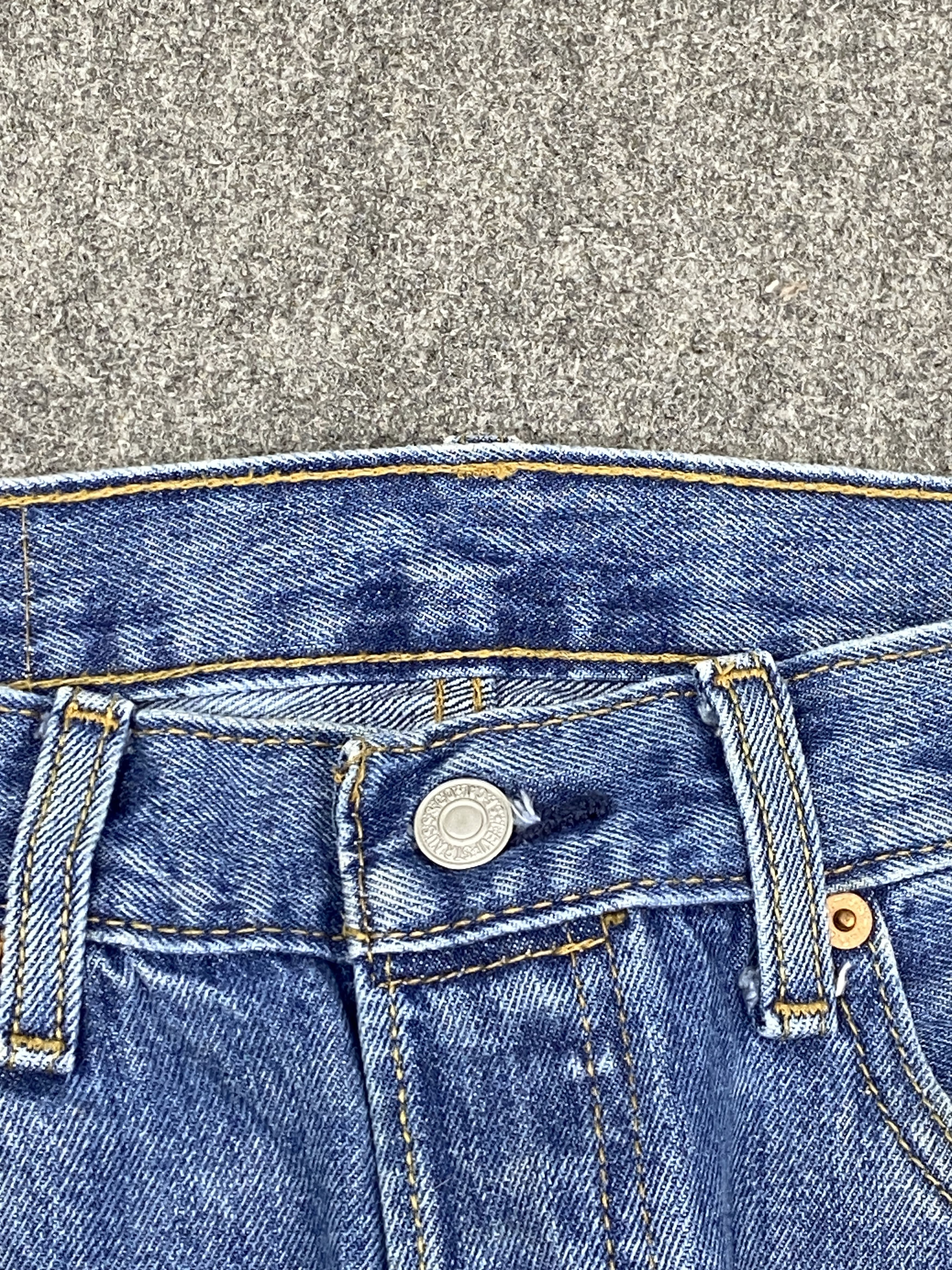 Levi's Vintage Levis 501 Faded Blue Jeans DP2772 Size US 30 / EU 46 - 11 Thumbnail