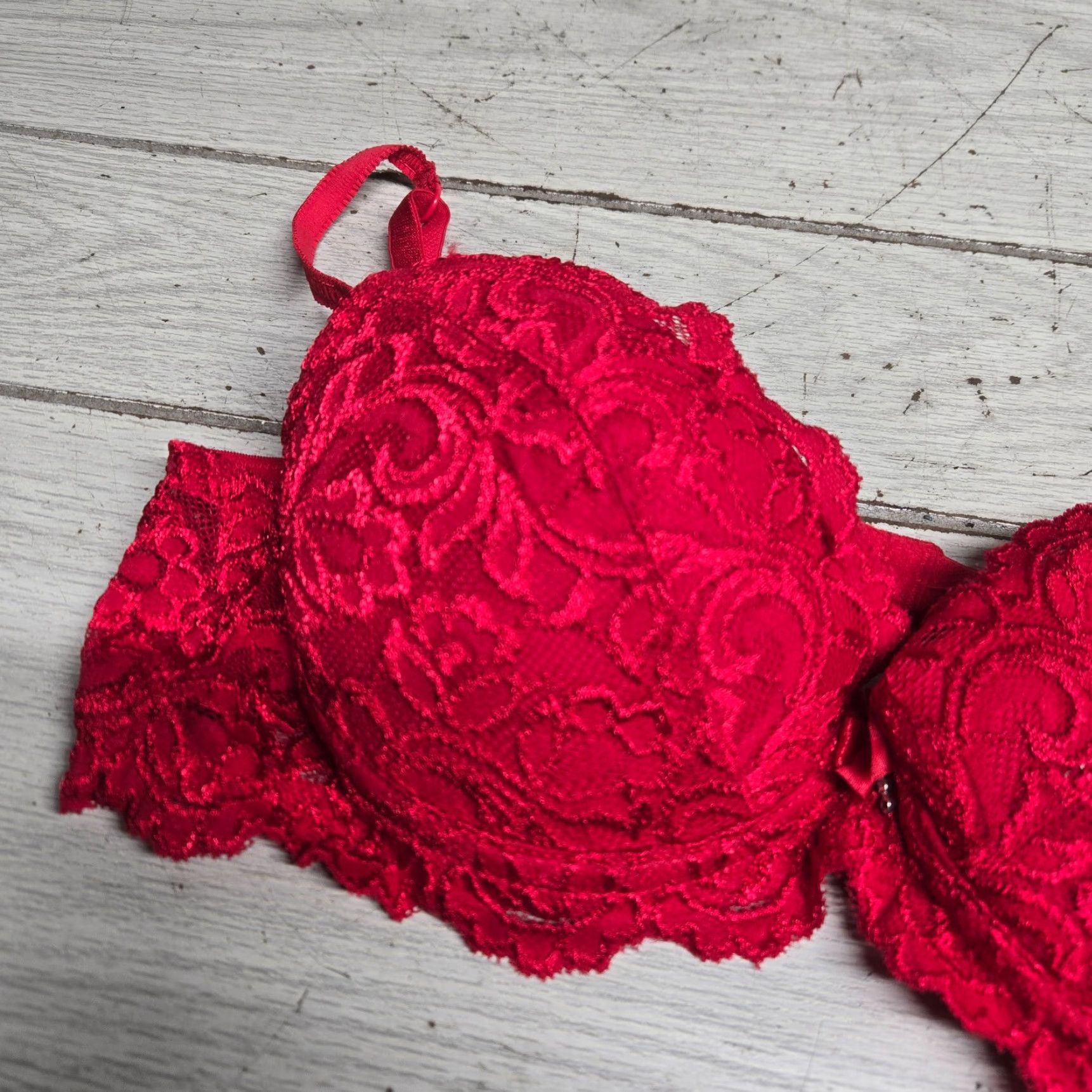 Vintage Smart & Sexy Push Up Bra 36B Red Lace Padded Underwire Nylon Blend Women's Bra Size 36B Red Lace 90s? Size ONE SIZE - 2 Thumbnail
