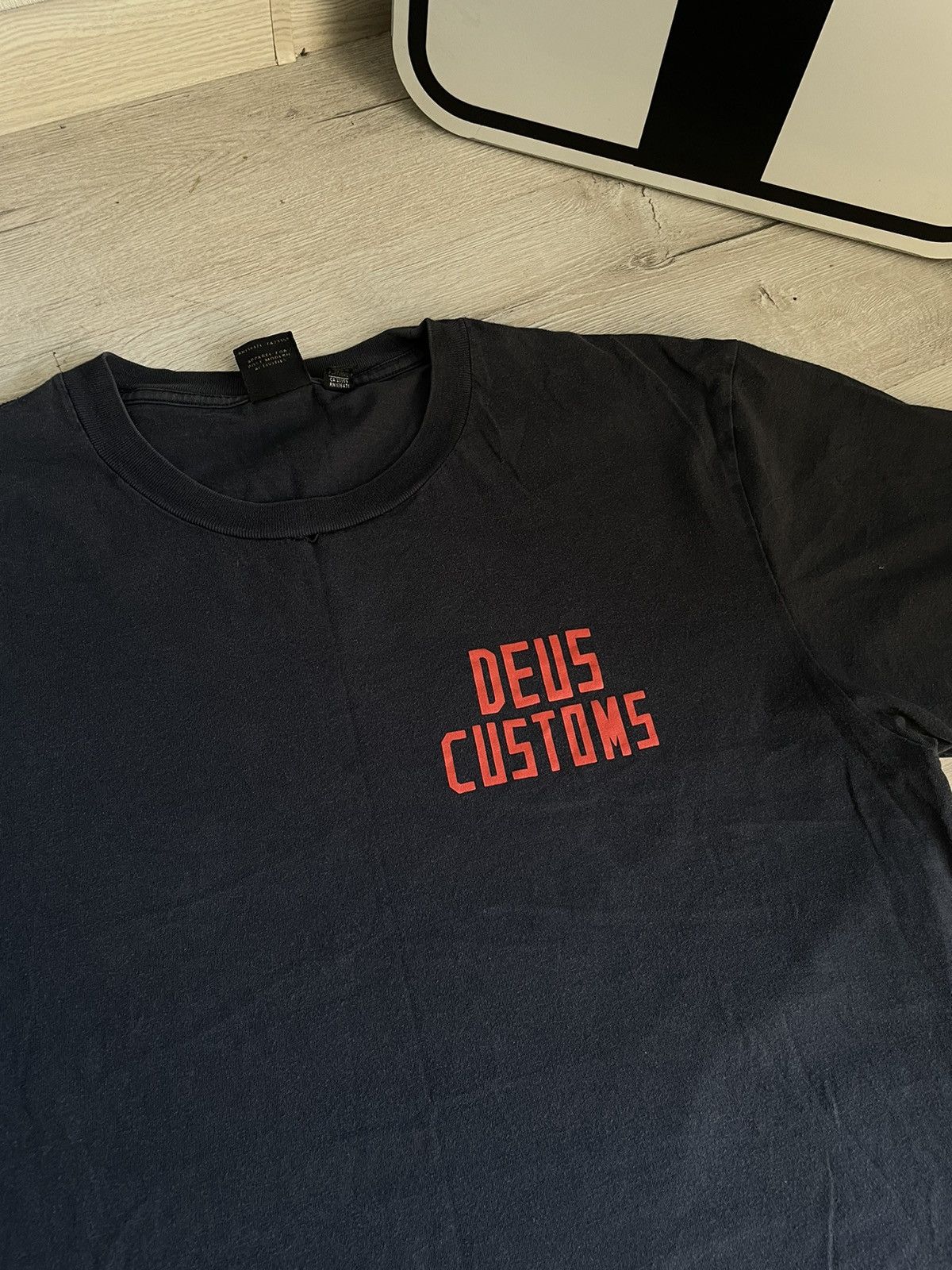 Deus Ex Machina Vintage Deus Ex Machine Custom LA•CA T-shirt Orange Print Size US M / EU 48-50 / 2 - 7 Thumbnail
