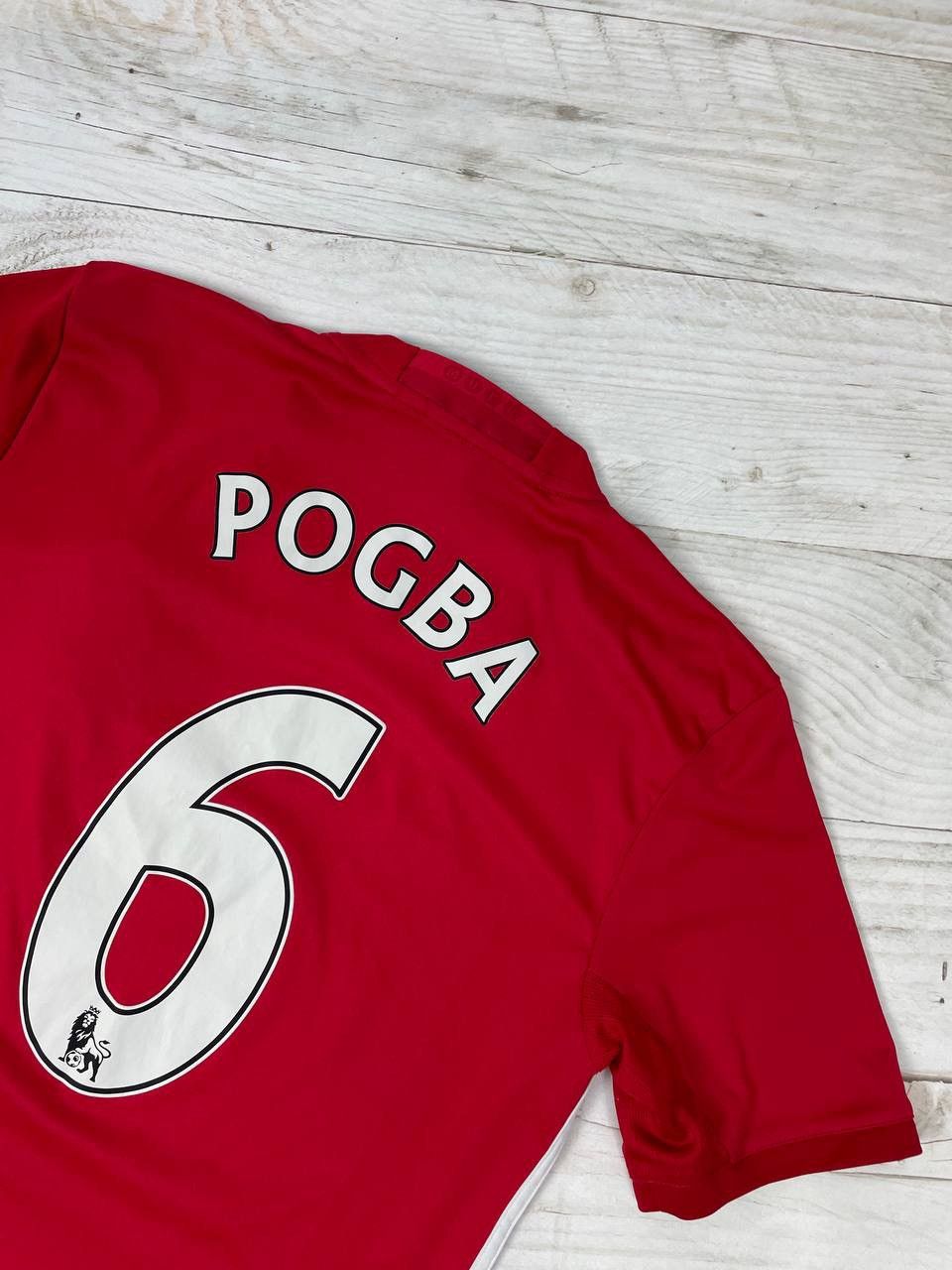 Adidas Adidas Manchester United 2016 2017 Pogba #6 Home Shirt Size US S / EU 44-46 / 1 - 13 Thumbnail
