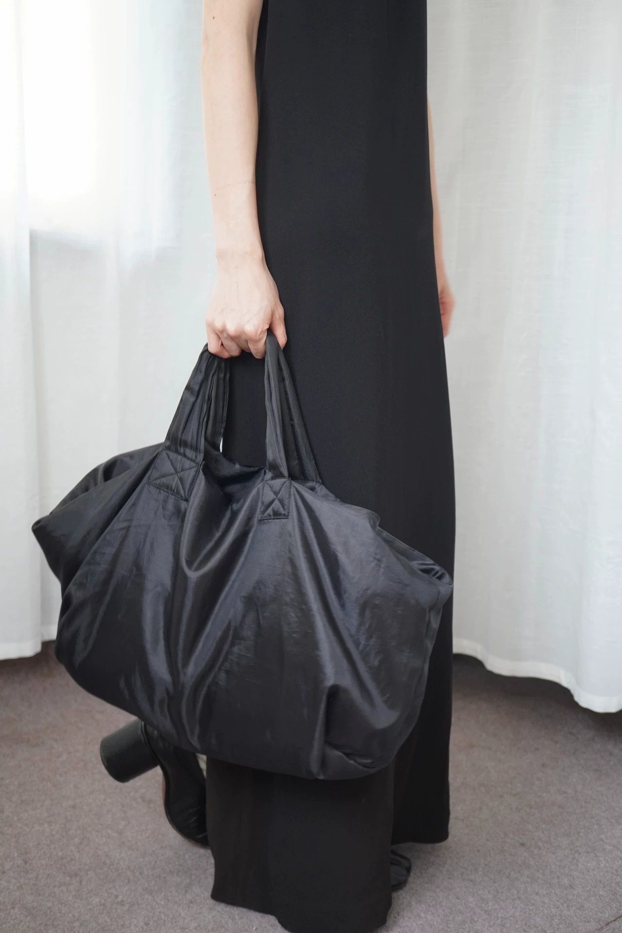 Comme des Garcons COMME des GARCONS 2000s Glossy Padded Pillow Bag Size ONE SIZE - 1 Thumbnail