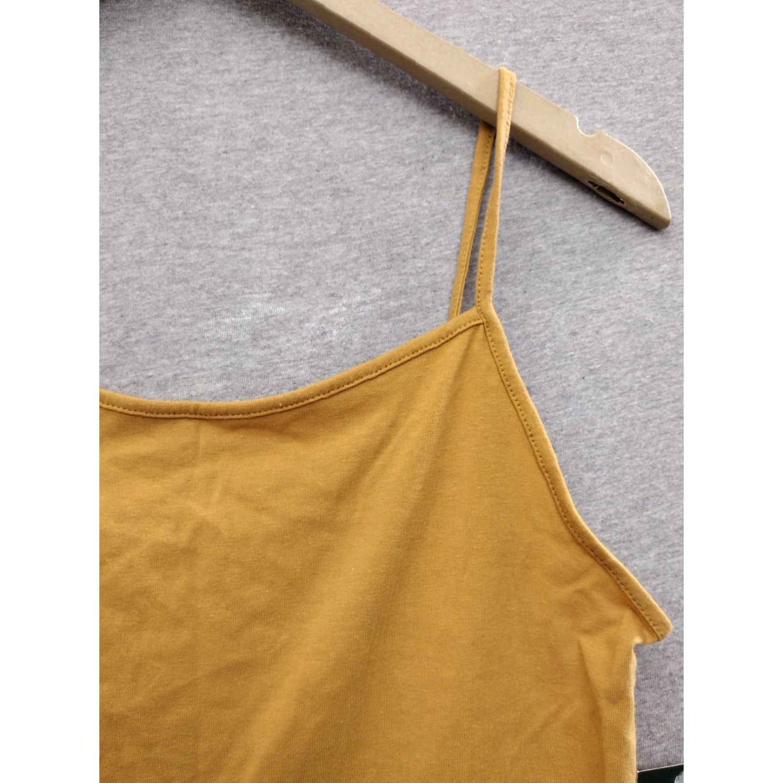 Vintage Wild Fable Women's Crop Tank Top Dark Gold XL 331-00-7292 Tank Crop Gold Womens XL Dark Gold Women’s Tank Top Size XL / US 12-14 / IT 48-50 - 3 Thumbnail