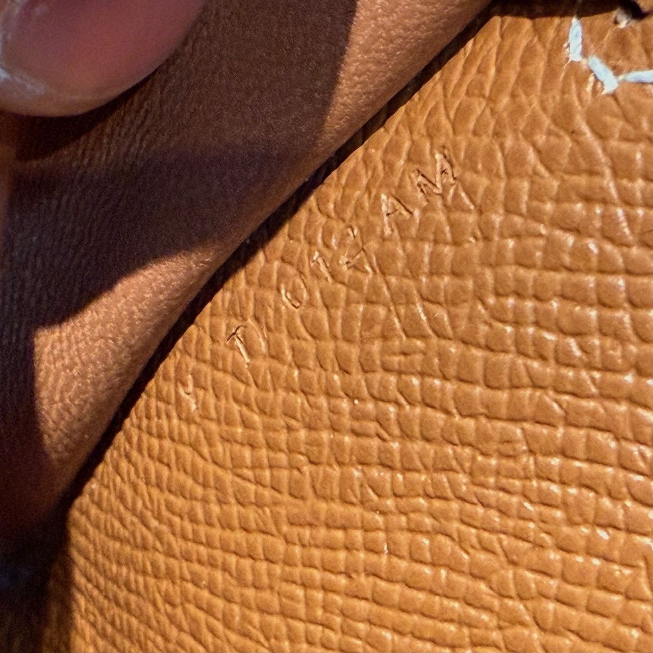 Hermes Hermès 2020 Gold Epsom Kelly Classique To Go Wallet on Strap Size ONE SIZE - 19 Thumbnail