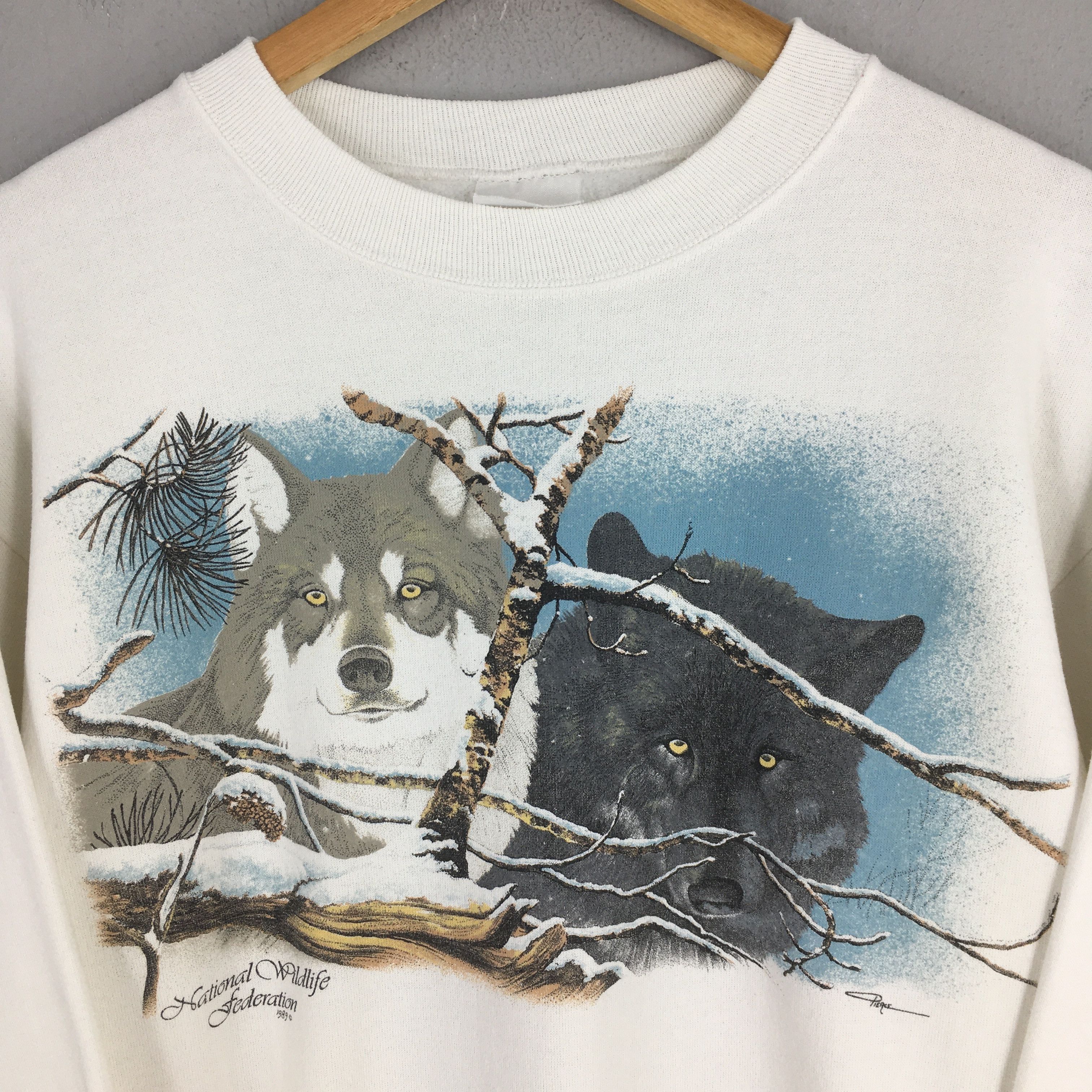 Habitat × Vintage Vintage 90s The Wolf Hunter White Sweatshirt Medium Size US M / EU 48-50 / 2 - 2 Thumbnail