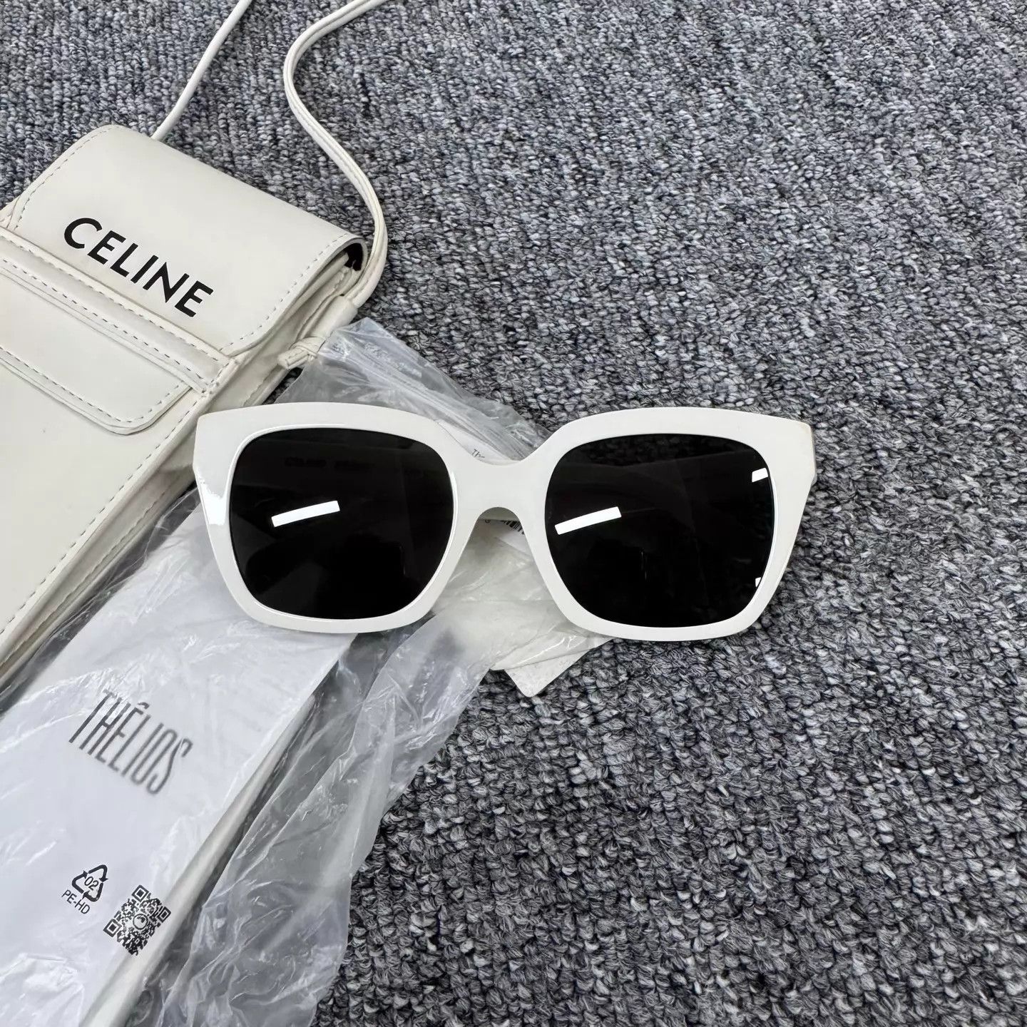 Celine Celine White Logo Sunglasses Size ONE SIZE - 2 Thumbnail