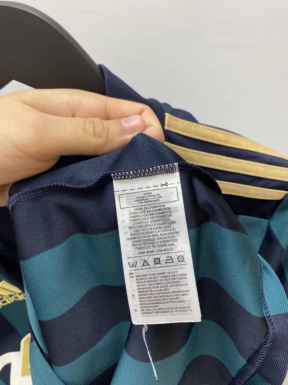 Adidas LEEDS UNITED 2020 2021 AWAY FOOTBALL SOCCER JERSEY ADIDAS Size US XS / EU 42 / 0 - 18 Thumbnail