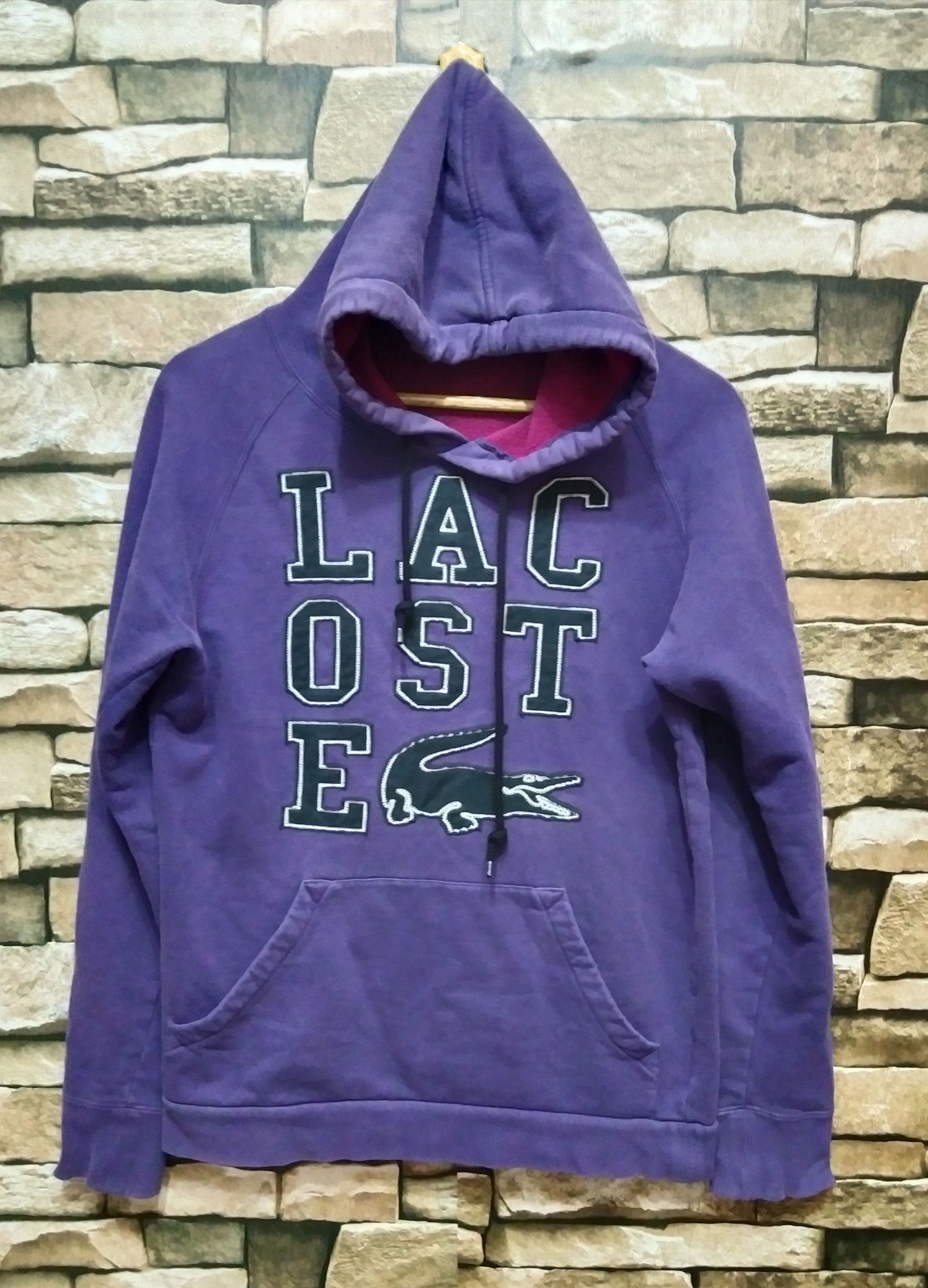 Harga hoodie best sale lacoste big logo