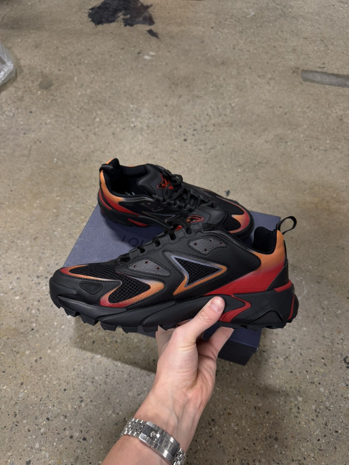 Louis Vuitton Louis Vuitton Tactic Sneaker NEW 1350$ Size US 8 / EU 41 - 3 Thumbnail