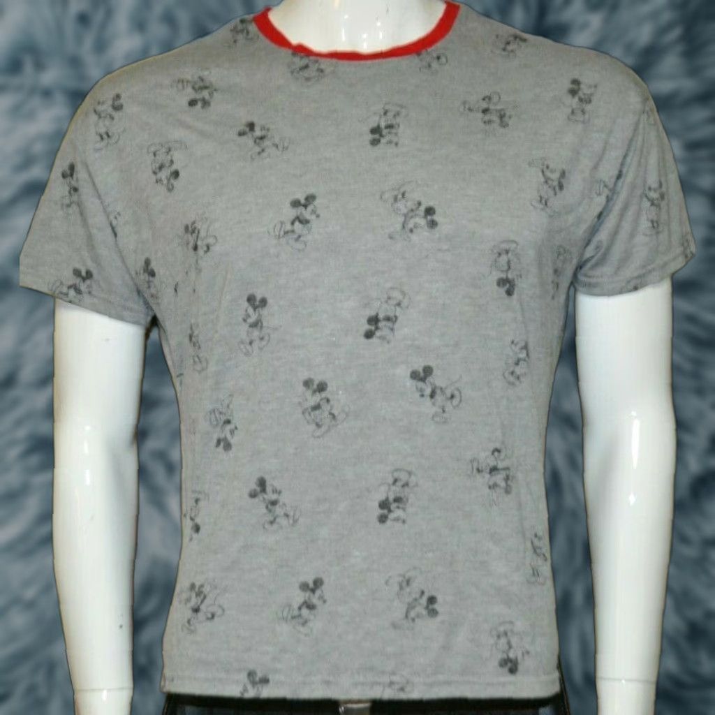 Disney Womens Jrs Disney Mickey Mouse Allover Print T Shirt Medium Classic Poses Cute Size M / US 6-8 / IT 42-44 - 1 Thumbnail