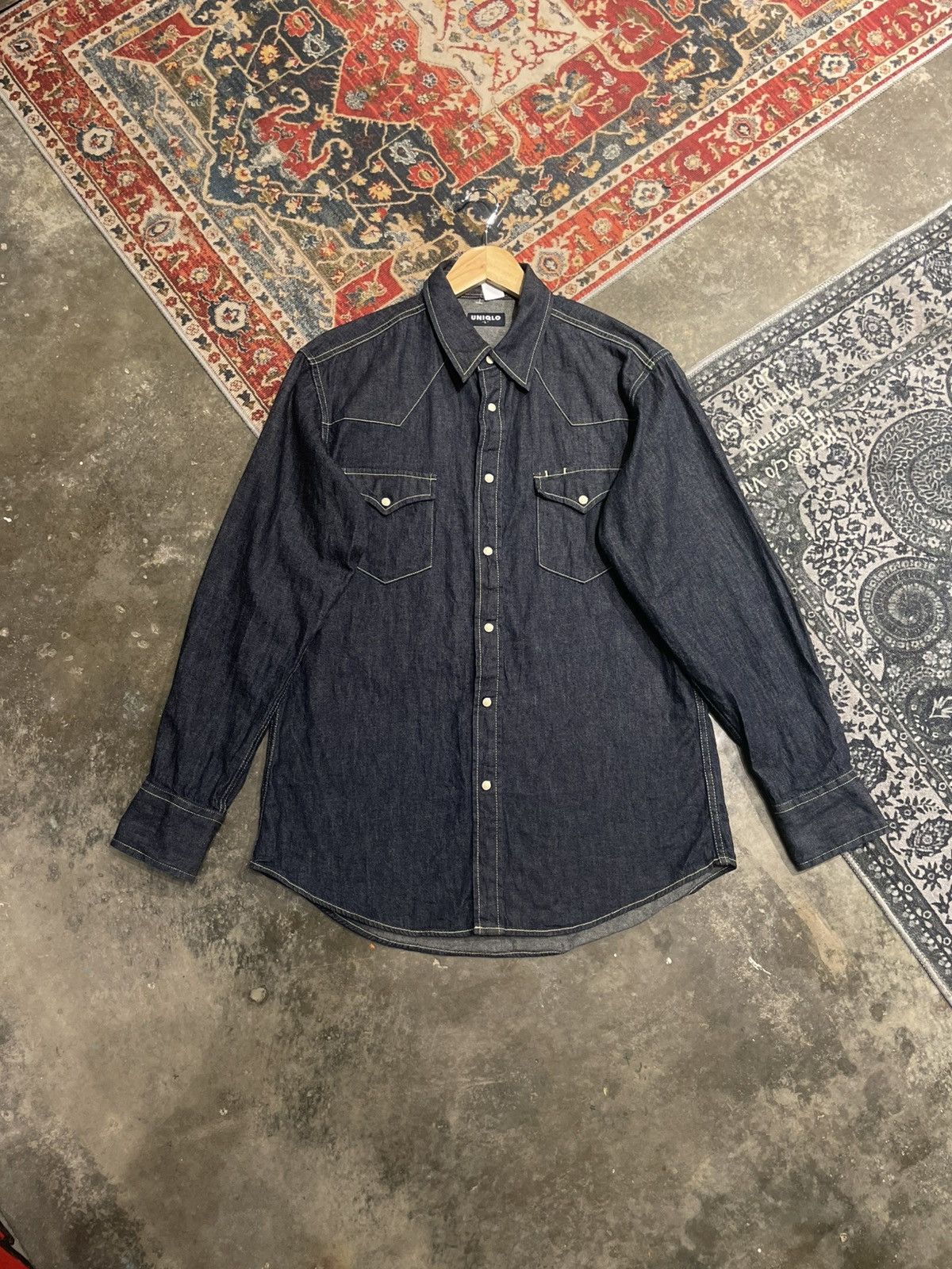 Uniqlo VINTAGE UNIQLO DENIM WITH MARBLE BUTTON Size US L / EU 52-54 / 3 - 1 Thumbnail