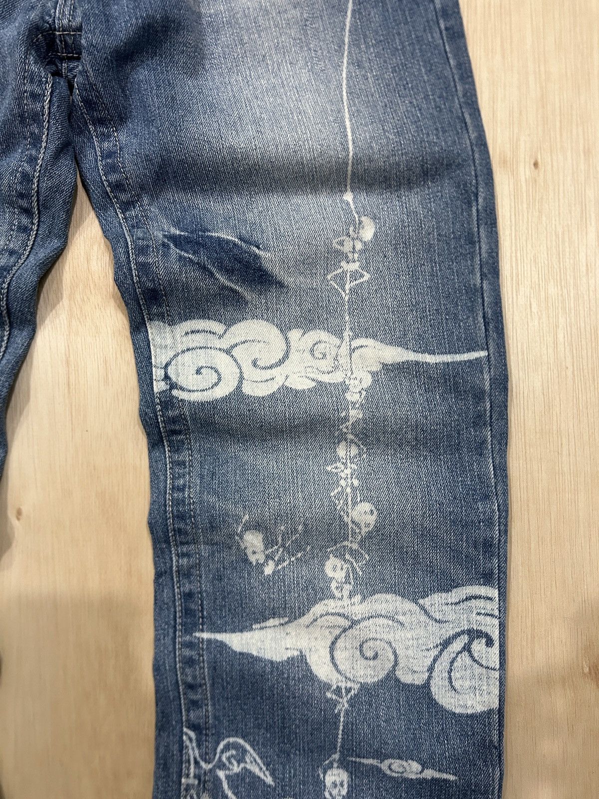 Japanese Brand Vintage 2000s Gold Rush ‘Skull Climbing’ Printed Rare Jeans Size US 29 - 4 Thumbnail