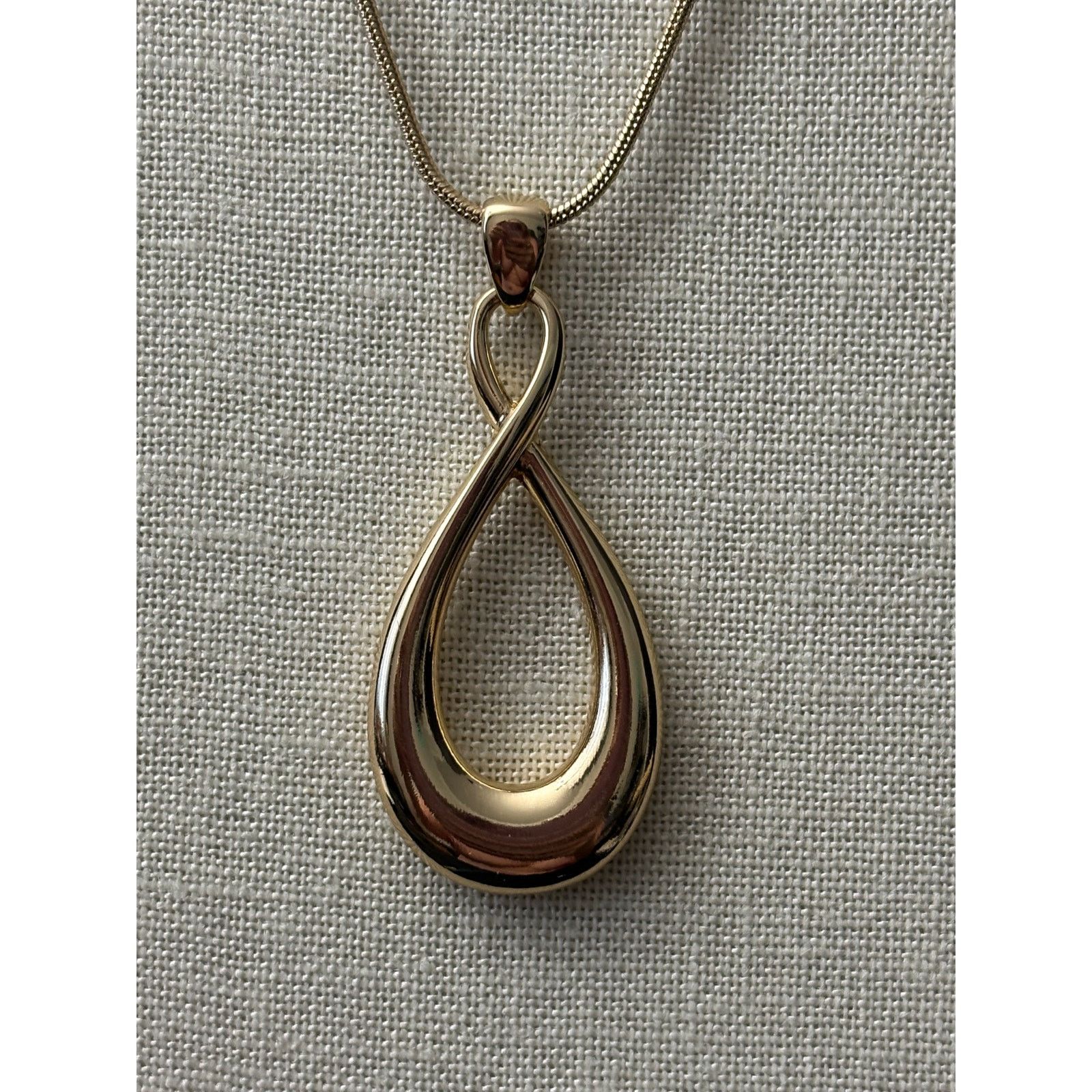Other Napier Gold Tone Teardrop Pendant Necklace 25in NWT Signed Size ONE SIZE - 2 Thumbnail