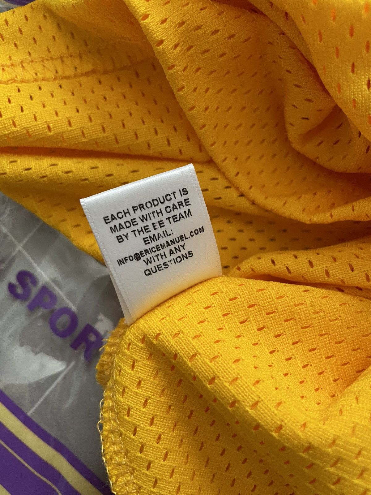 Eric Emanuel × Warren Lotas (XL) EE x Warren Lotas LAKERS Mesh Shorts Yellow Purple Size US 34 / EU 50 - 5 Thumbnail
