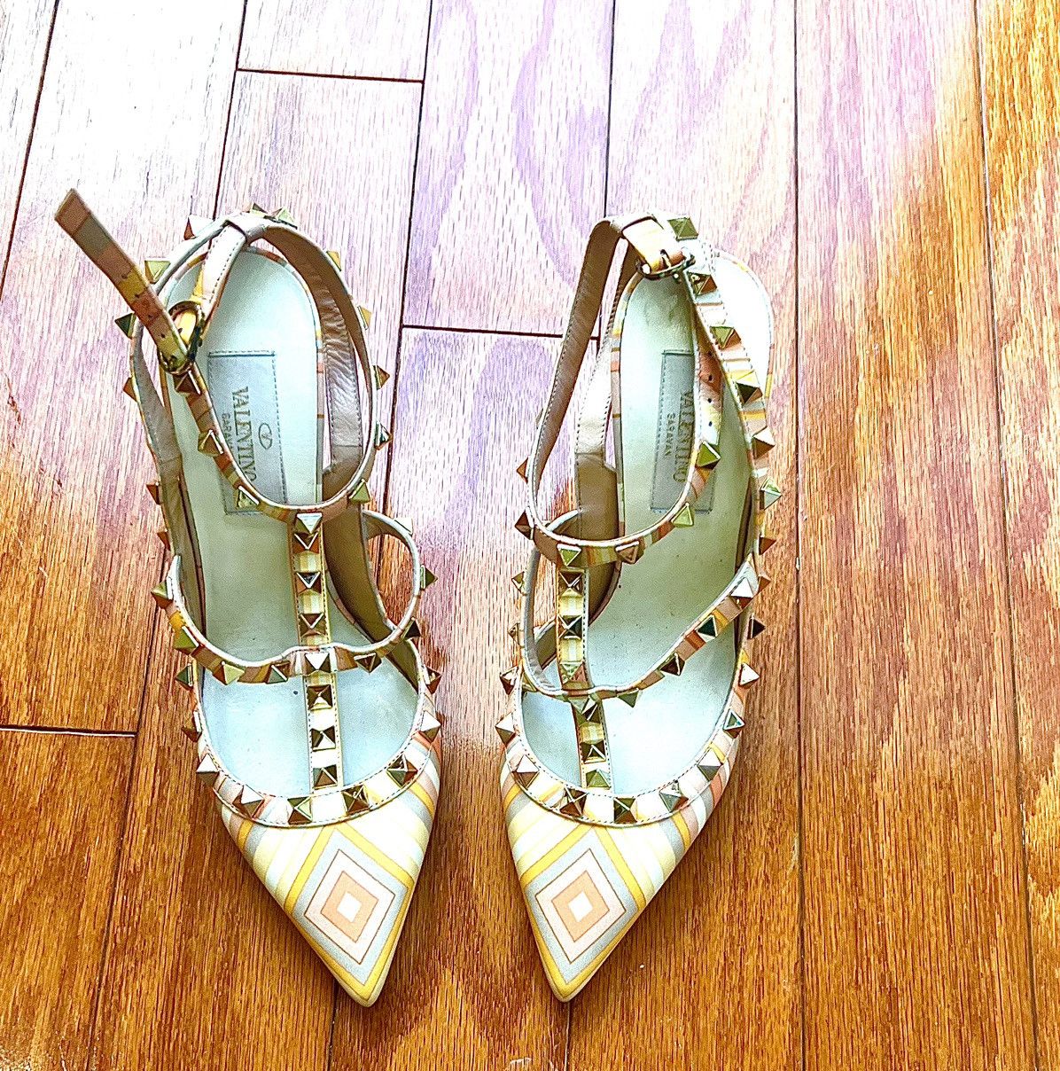 Valentino Valentino heels with studs Size US 6 / IT 36 - 1 Thumbnail