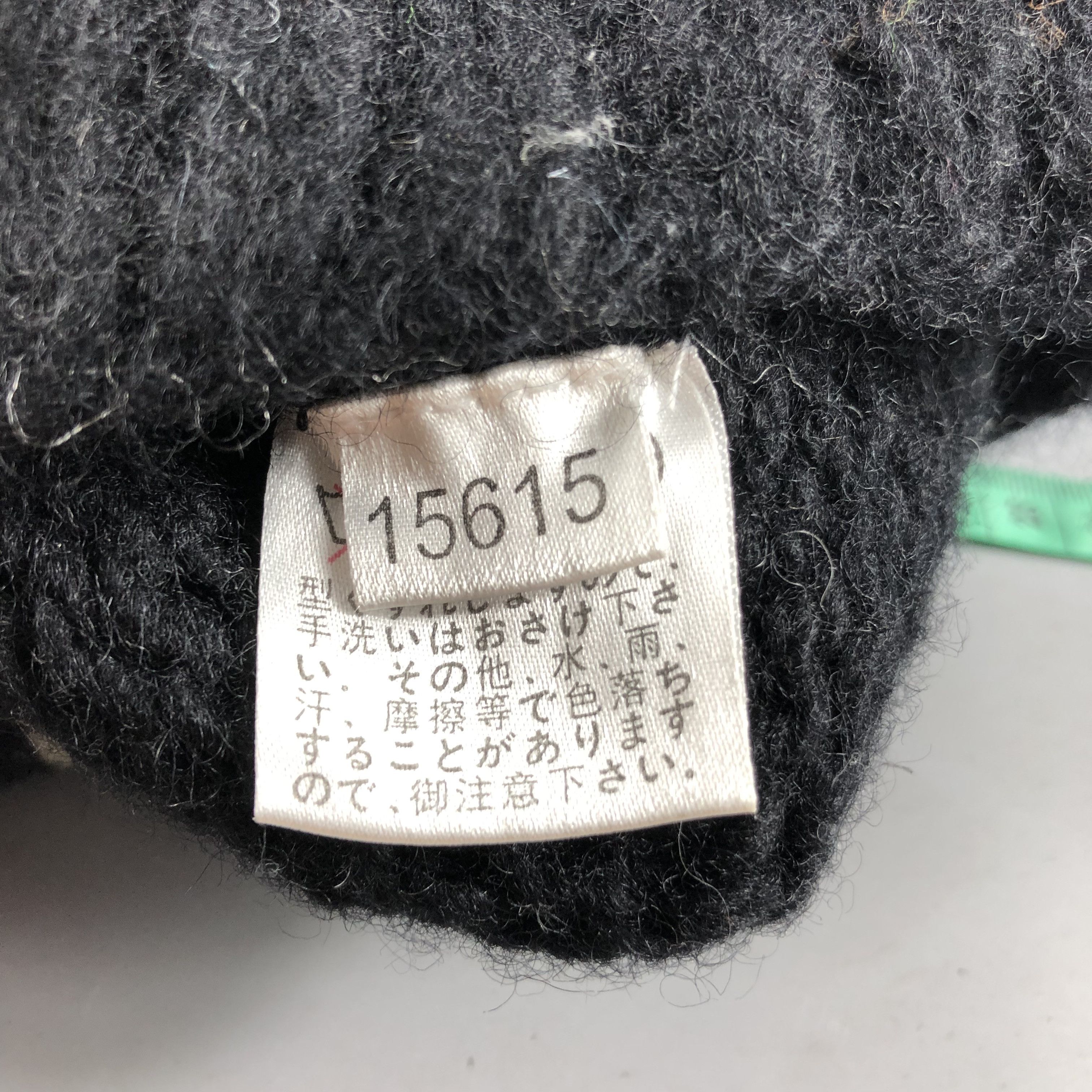 Japanese Brand Whales Design Knit Wool Beanie Snowcap Snow Hat B715 Size ONE SIZE - 5 Thumbnail