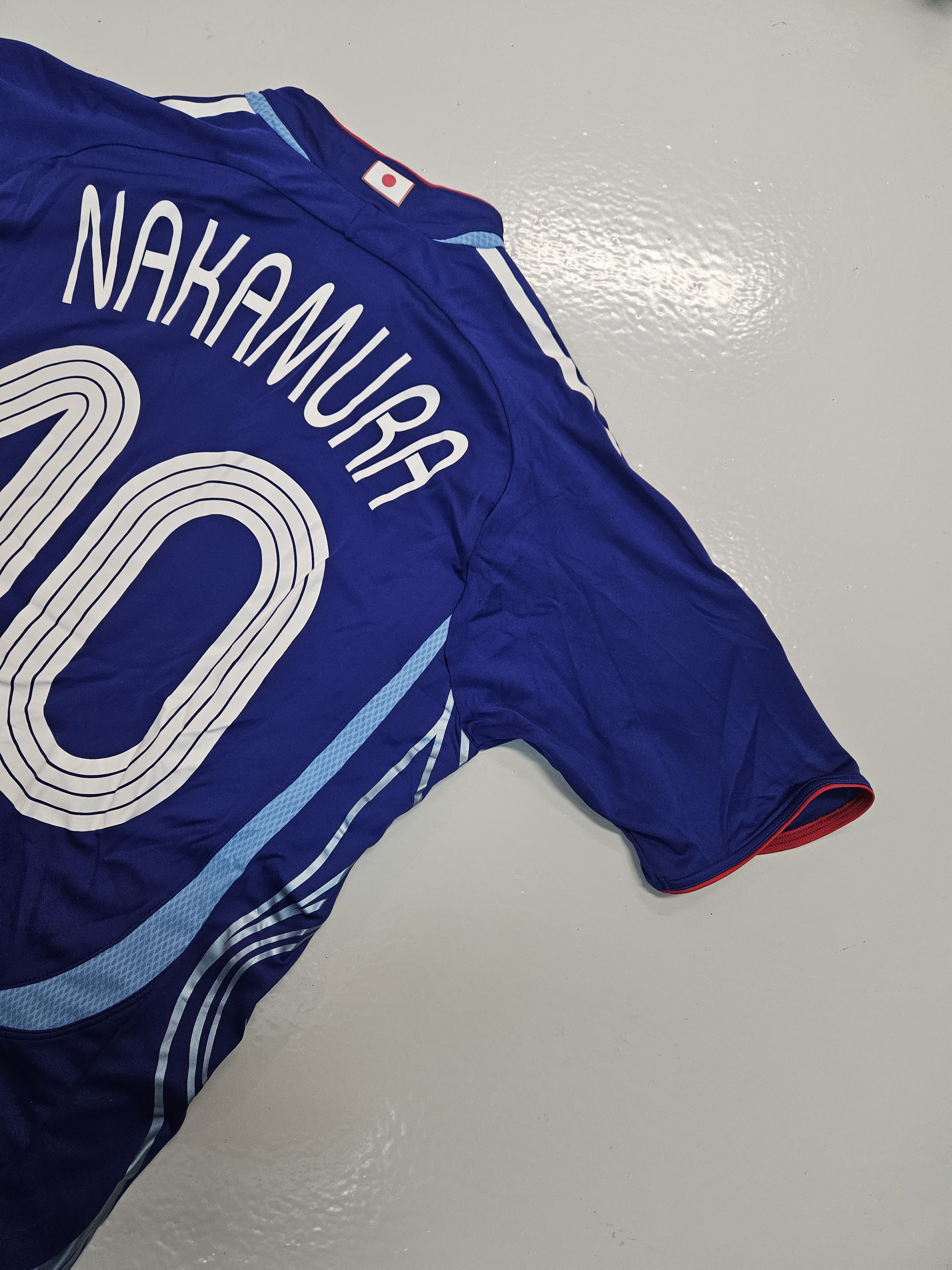 Adidas Match issue Japan 2006 home jersey #10 Nakamura formotion Size US M / EU 48-50 / 2 - 22 Thumbnail