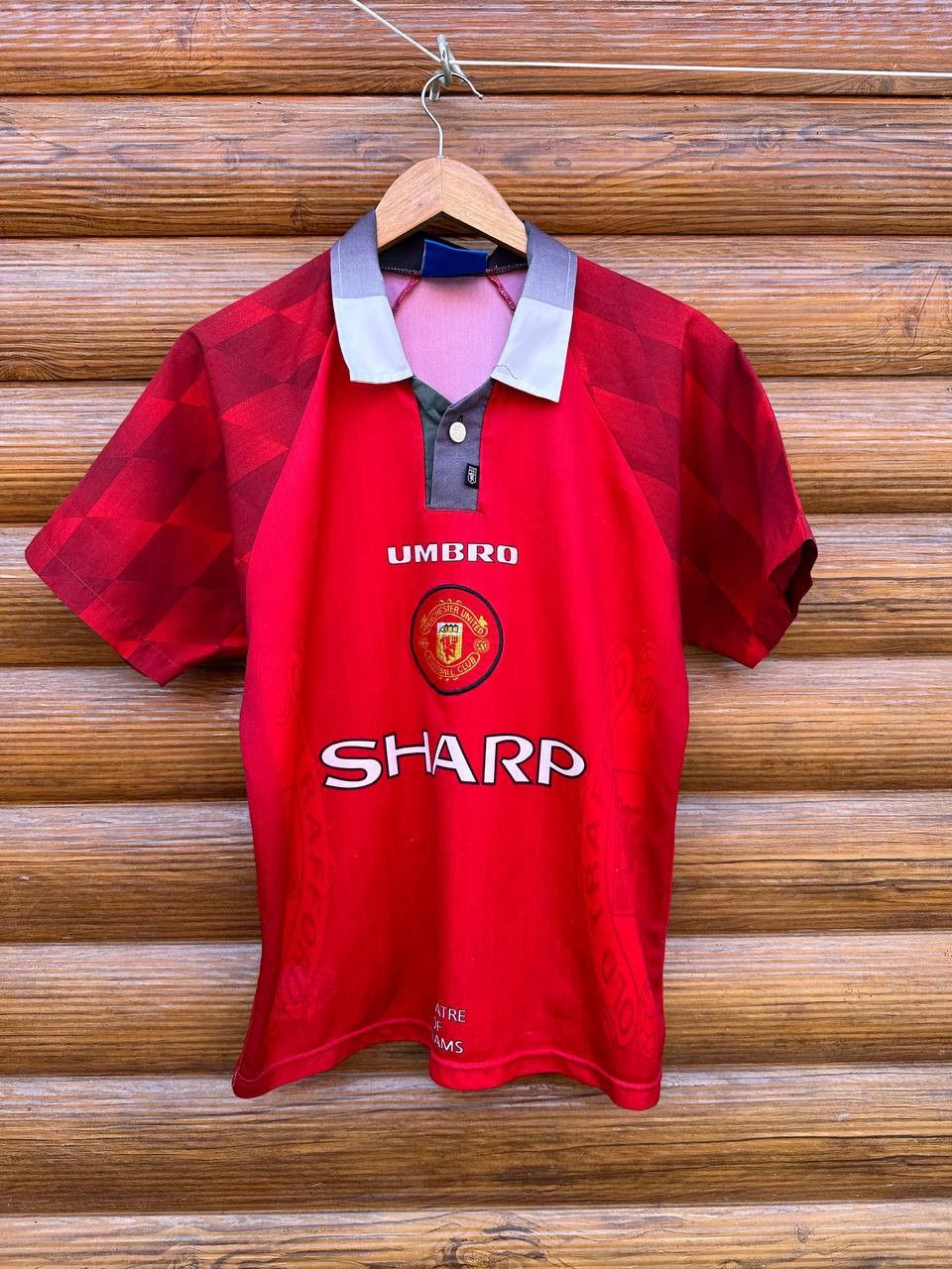 Umbro Umbro Manchester United 1996/98 Football Shirt Jersey KIDS Size US S / EU 44-46 / 1 - 1 Thumbnail