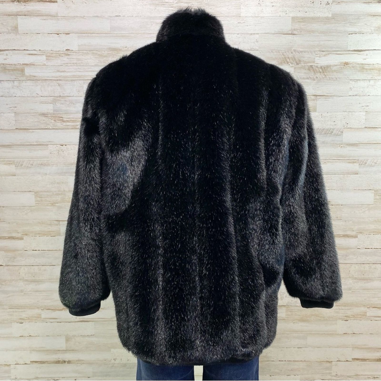 St. John St. John Collection by Marie Gray Faux Fur Jacket Vest XS Size XS / US 0-2 / IT 36-38 - 12 Thumbnail