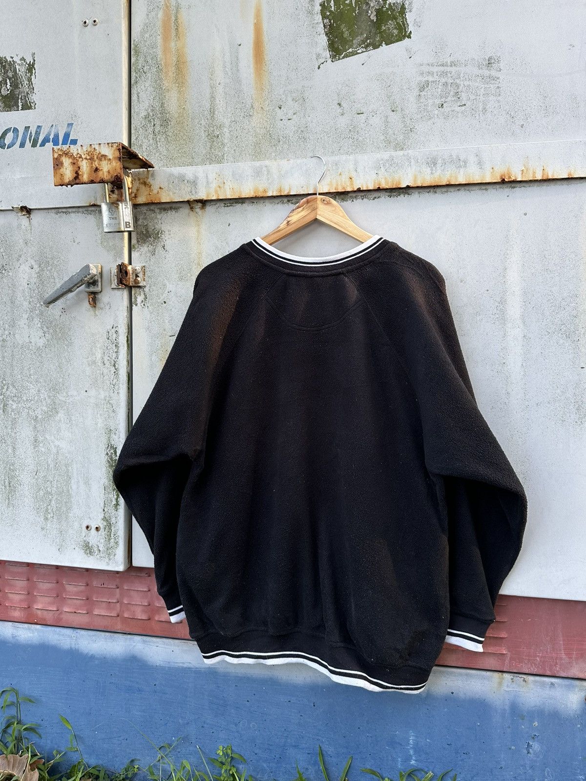Vintage THRASHED Faded ERD Chevrolet Fleece Crewneck Size US L / EU 52-54 / 3 - 7 Thumbnail