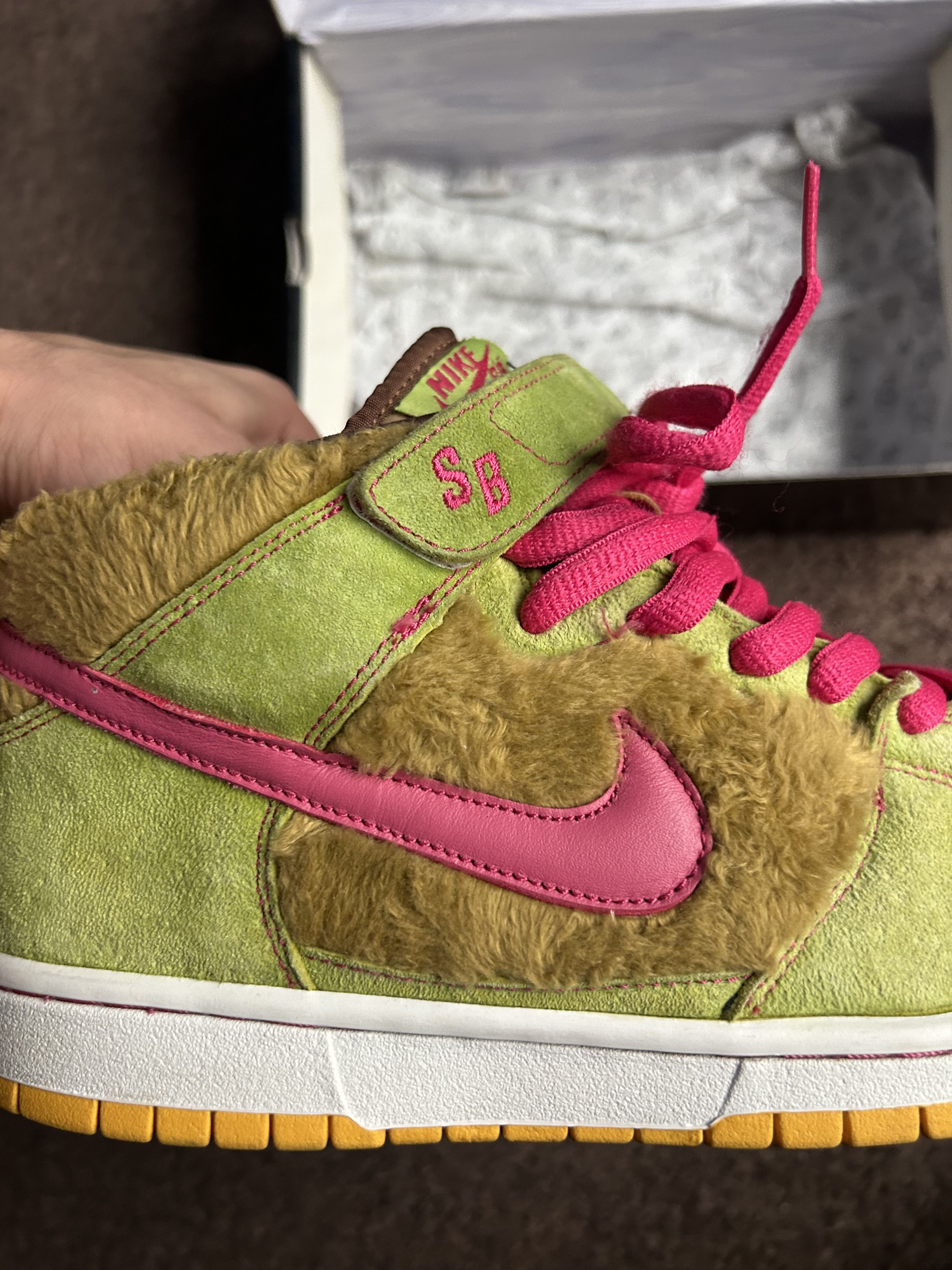 Nike SB Size 9.5 — Nike Dunk Mid Premium SB 'Mama Bear' Size US 9.5 / EU 42-43 - 16 Thumbnail
