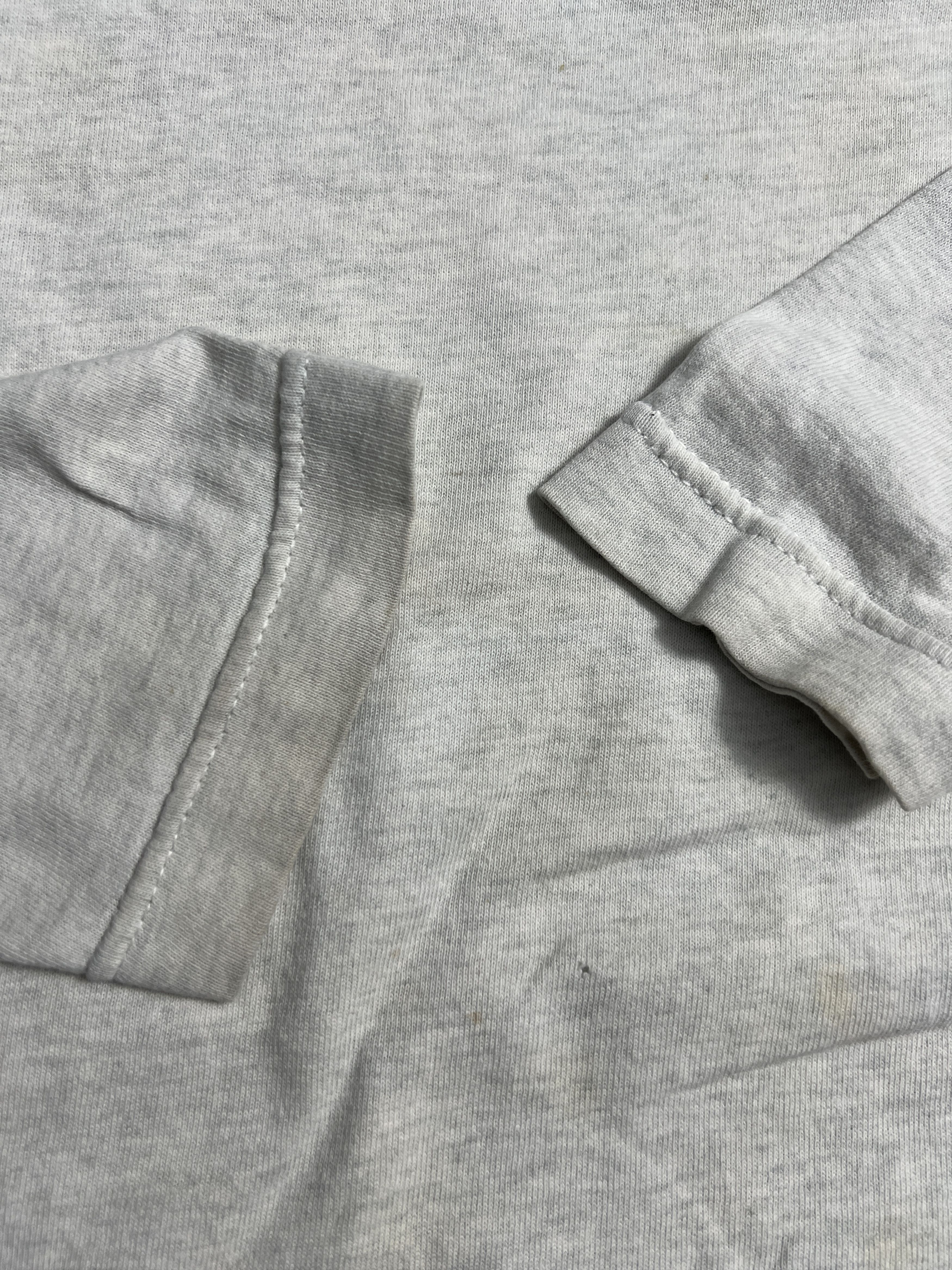 Band Tees Vintage The New Movement Band Long Sleeve Tee (L) GTME284 Size US L / EU 52-54 / 3 - 4 Thumbnail